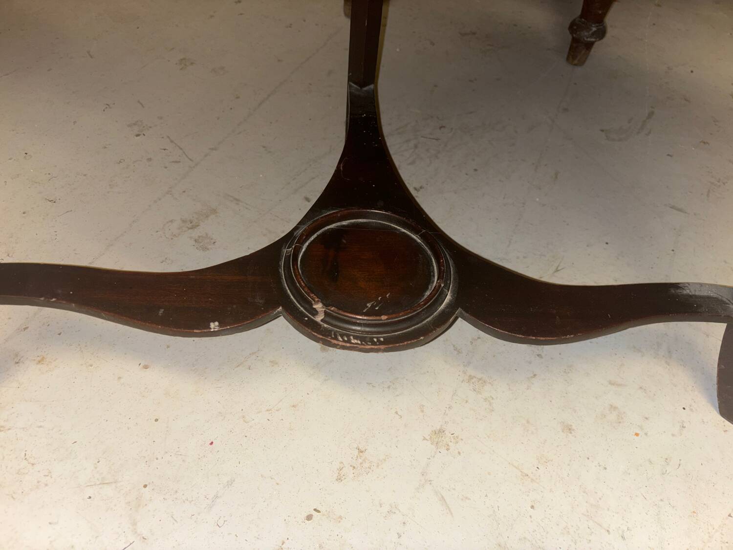 Solid wood corner seat