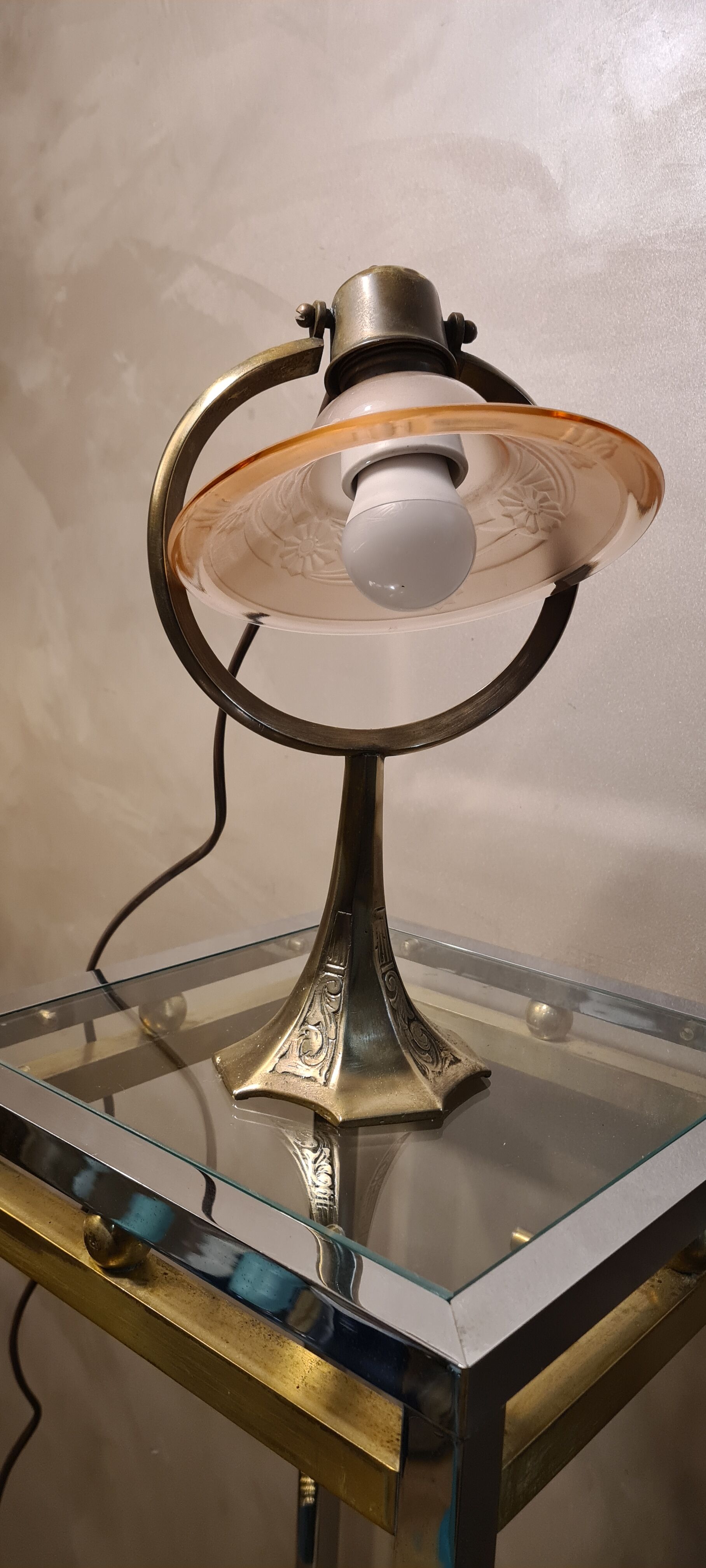 Art deco lamp