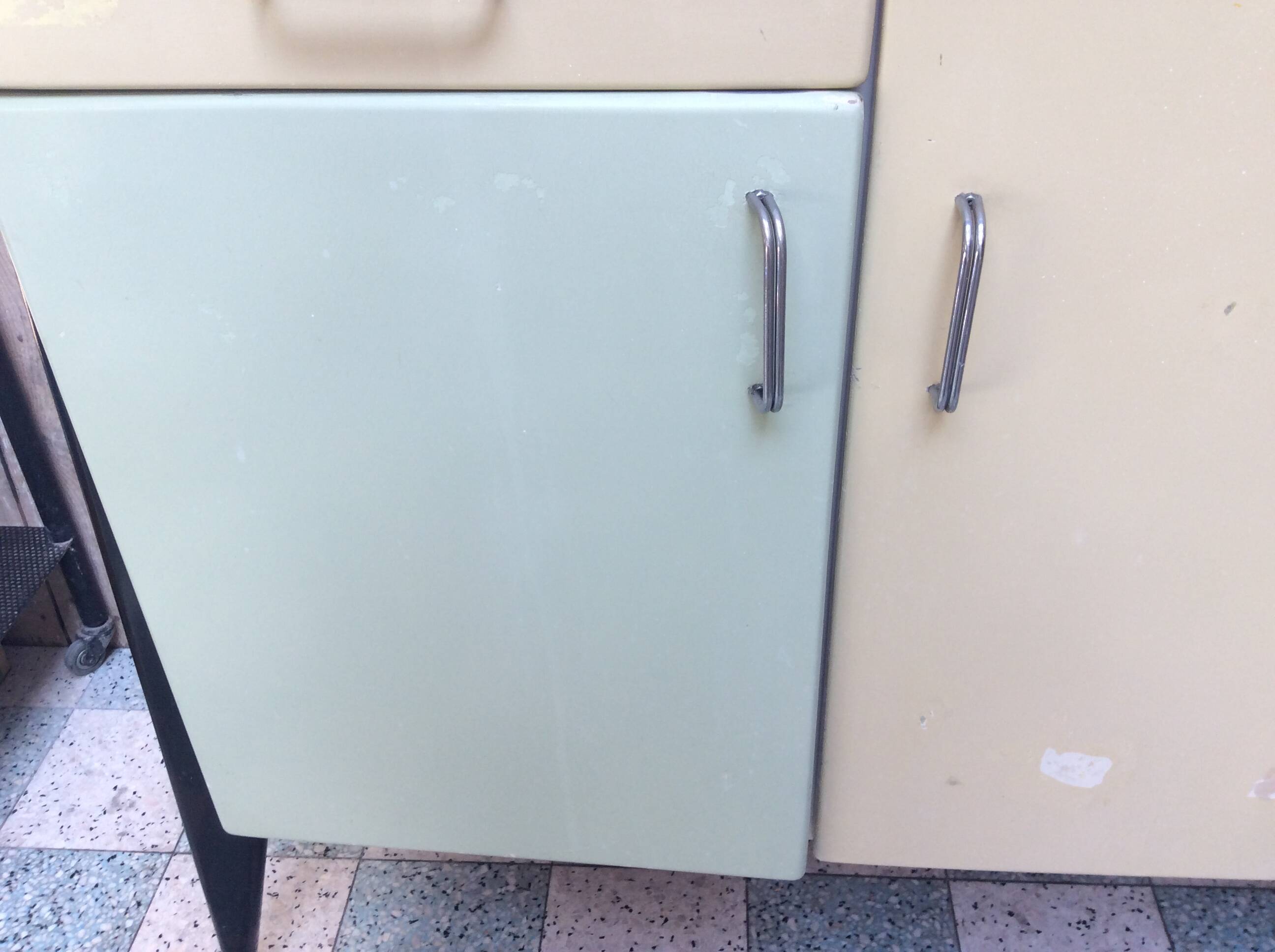 Kitchen sideboard in wood and Formica