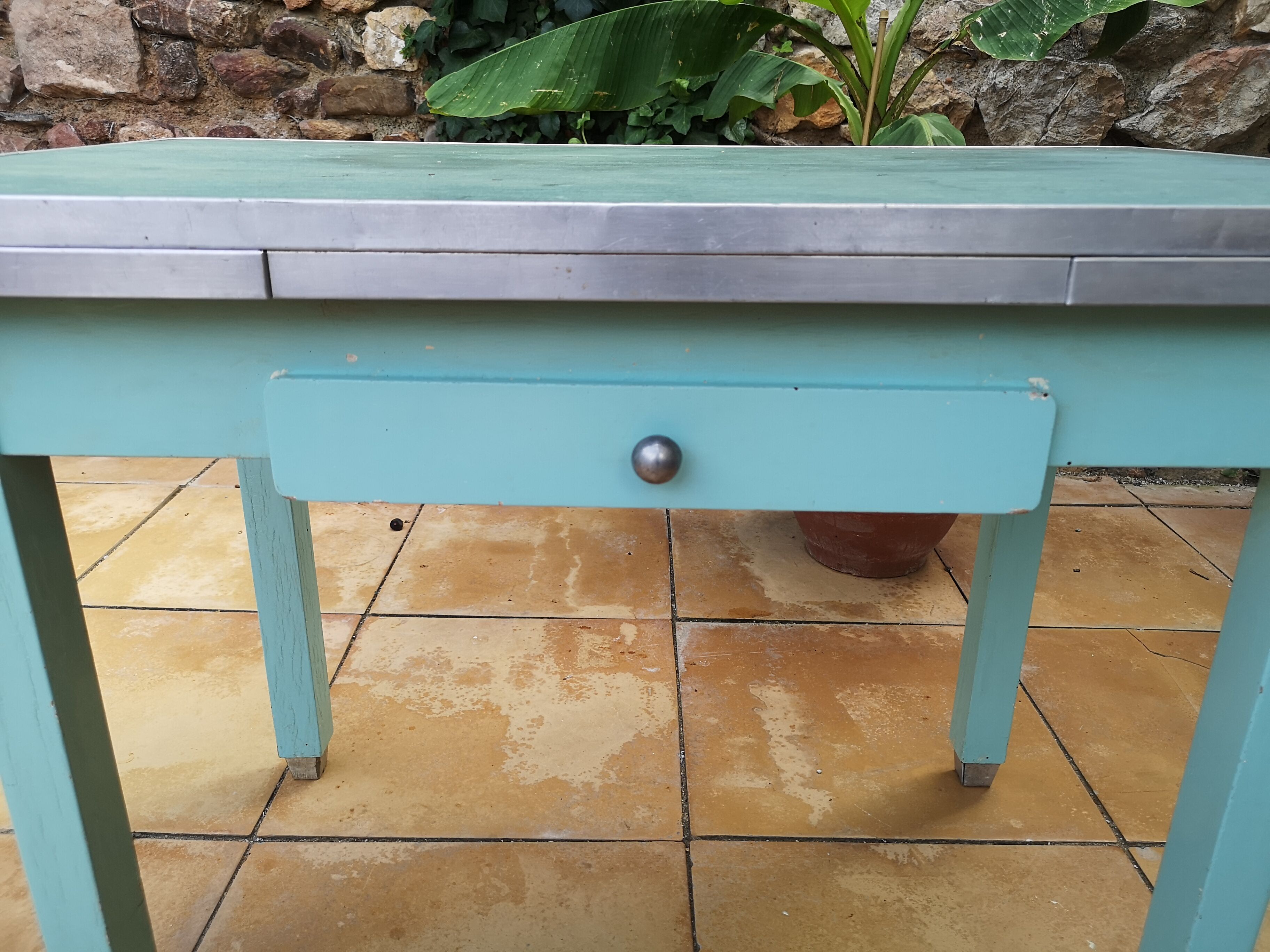 Vintage table of the 50s mado style in formica and wood with drawer and extension cords