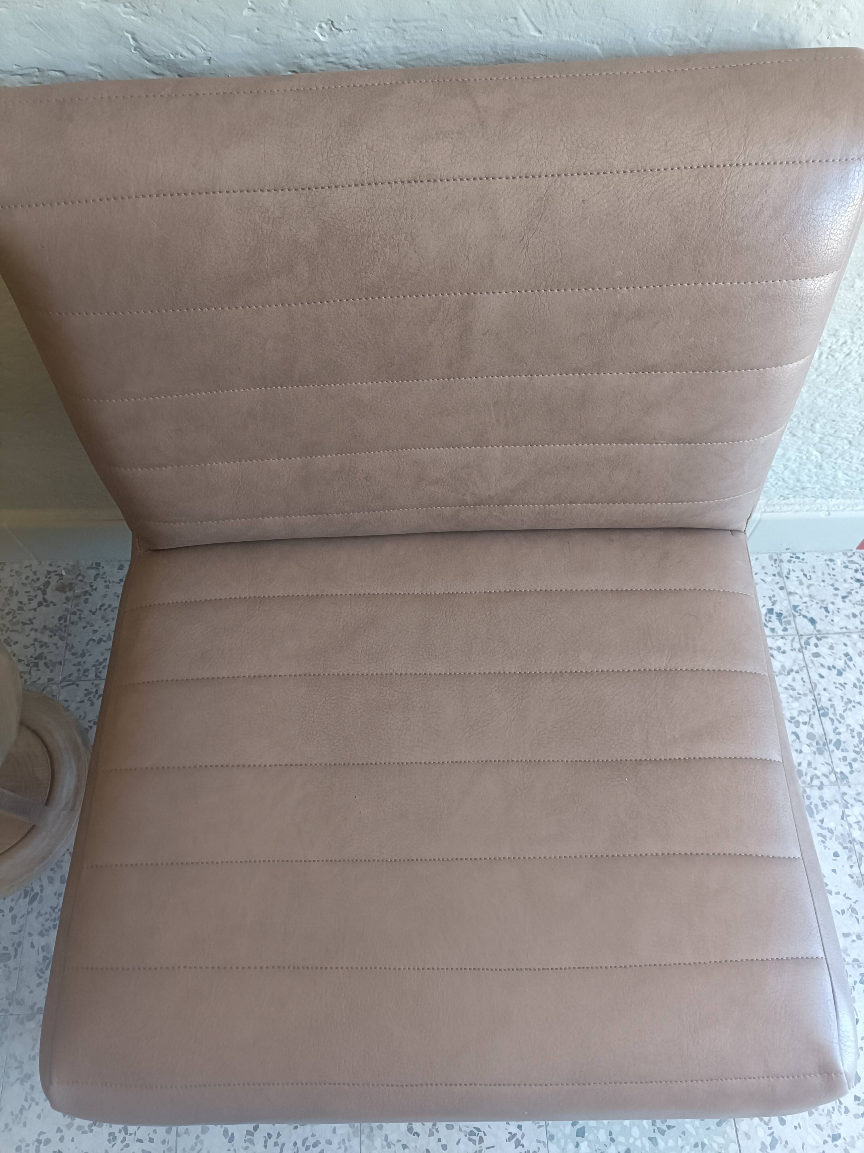 Chauffeuse fauteuil vintage en chrome/skaï