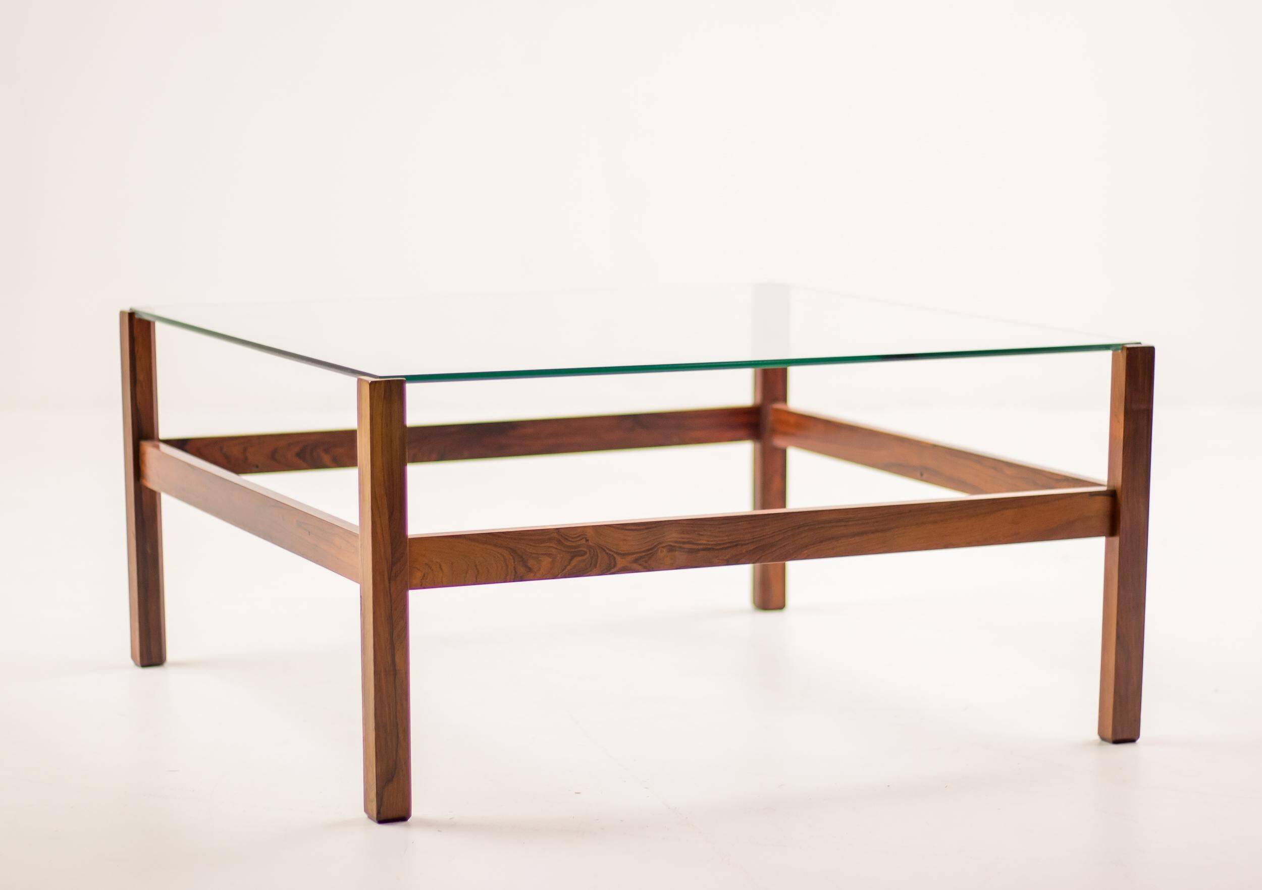 Table basse brésilienne minimaliste moderne du milieu du siècle dernier