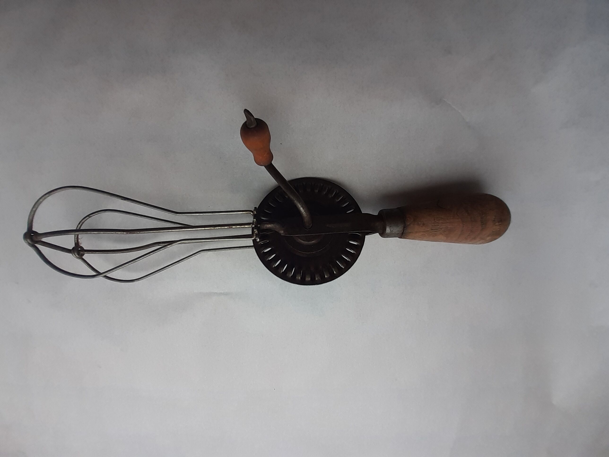 Batteur de cuisine manuel de collection
