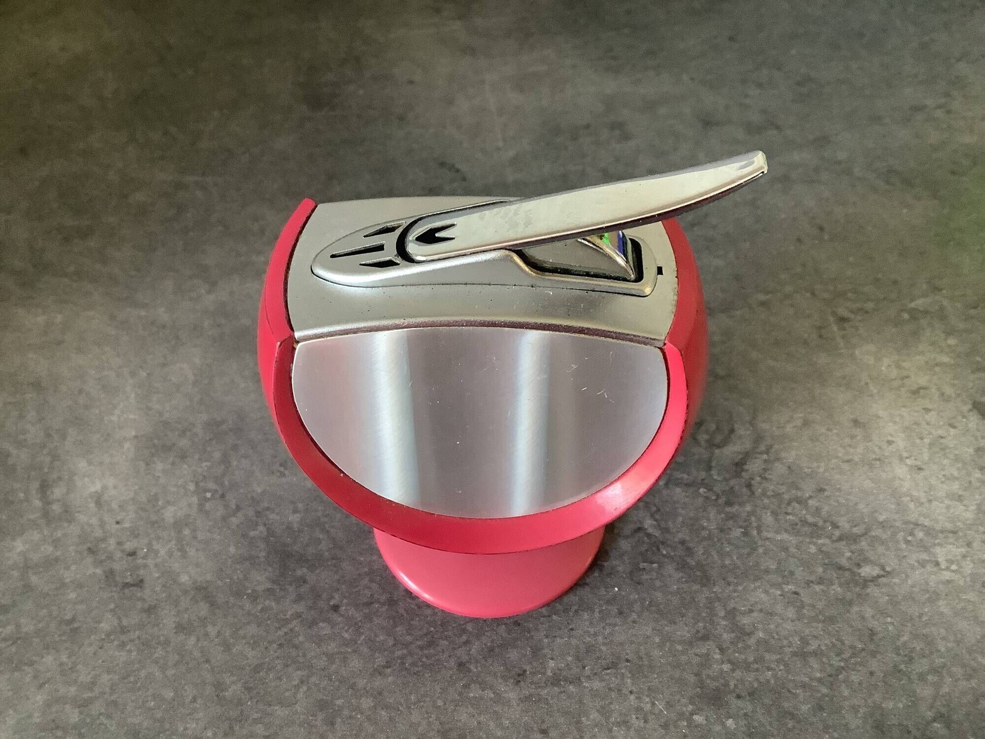 Vintage table lighter Maruman T26 Sharon – Red Space Age – 1970s