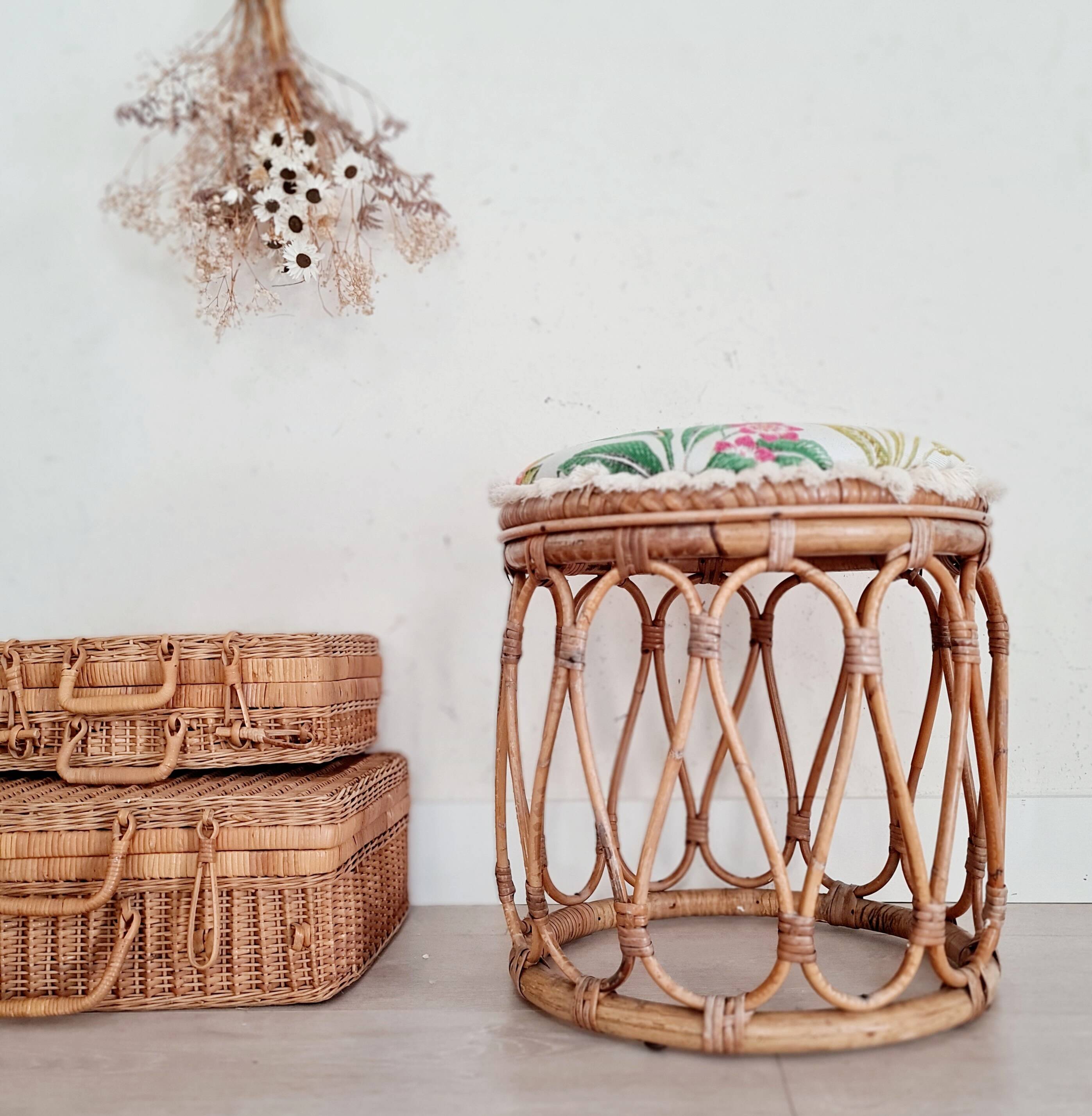 Pouf or end of rattan sofa with tropical seat