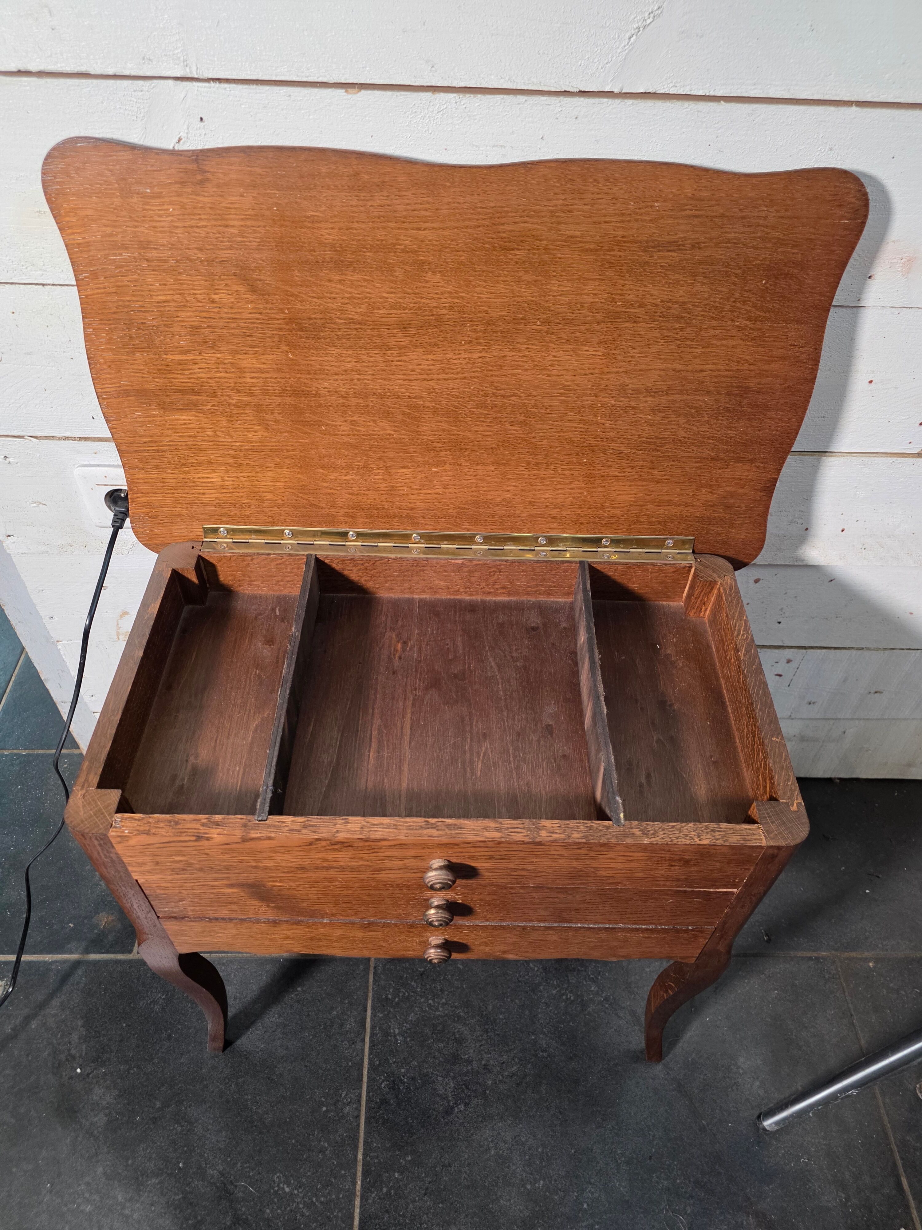 Oak bedside table in Louis XV style