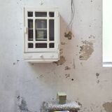 Wardrobe pharmacy 1900