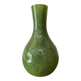 Vase vert en verre
