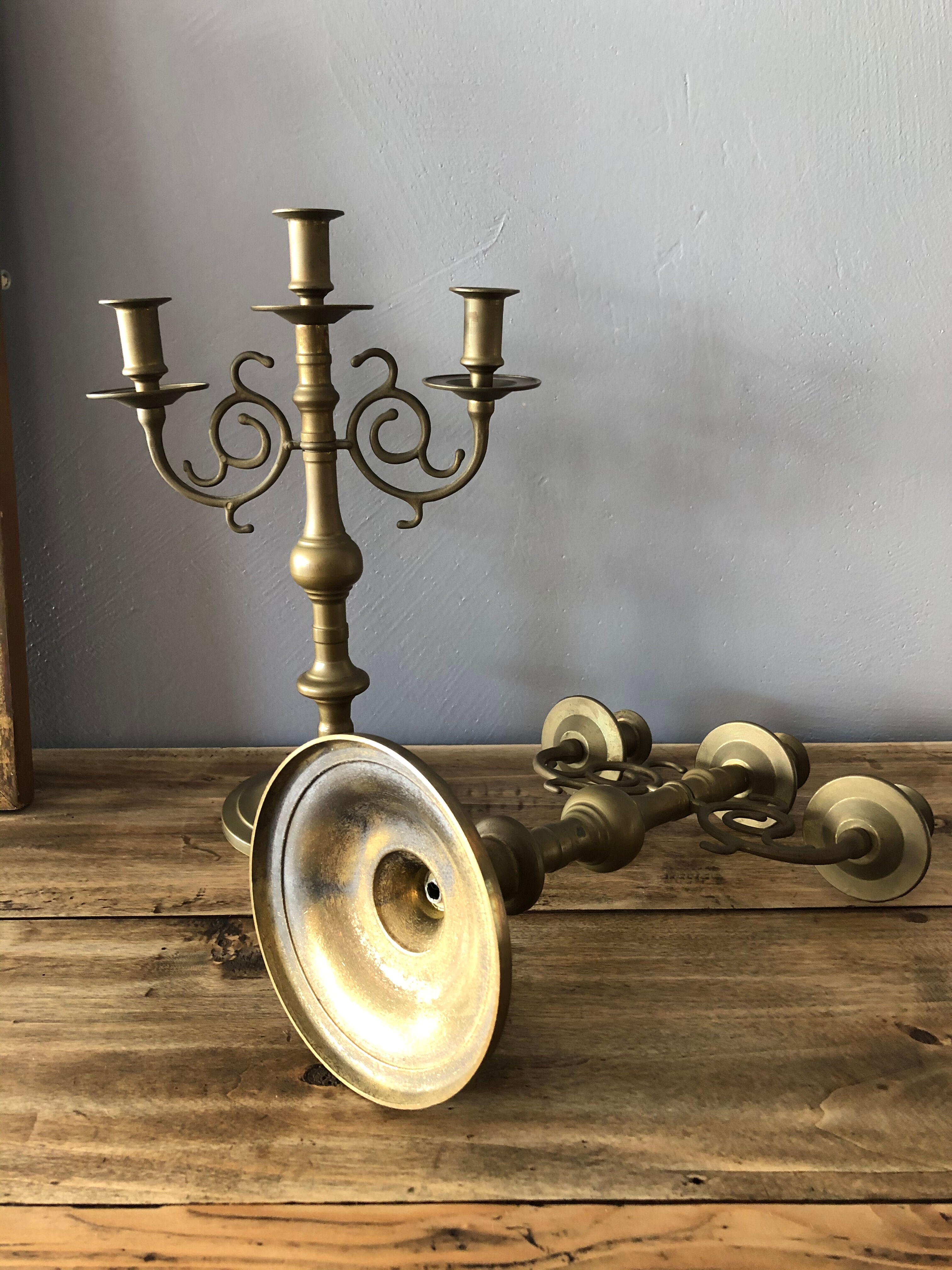 Duo de chandeliers en laiton