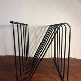 Z magazine rack