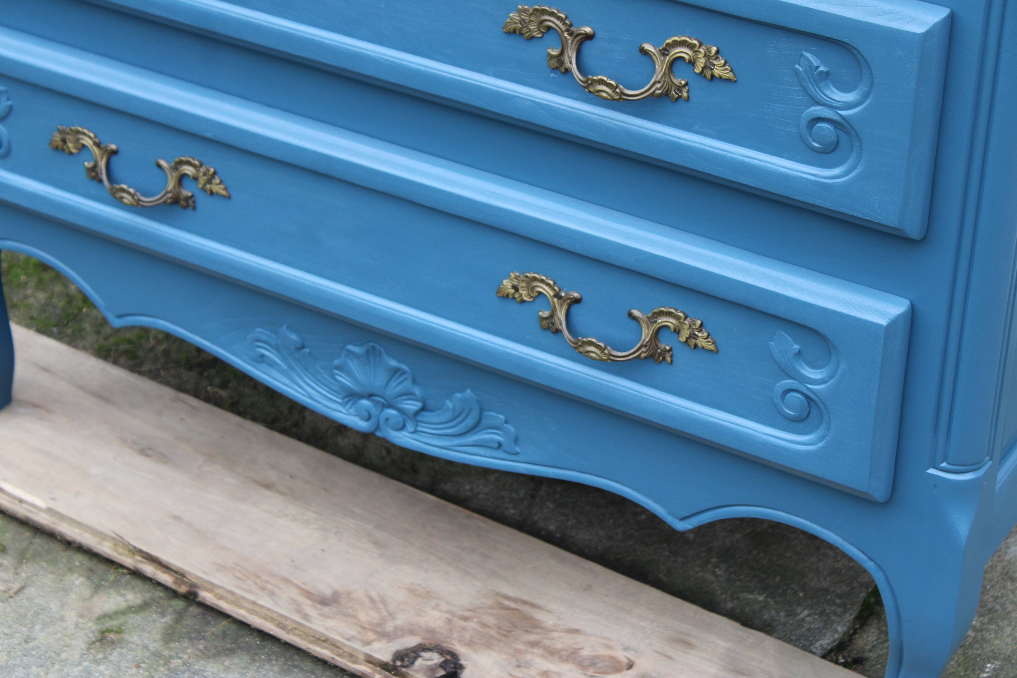 Commode ancienne rénovée bleu – plateau bois – 3 tiroirs