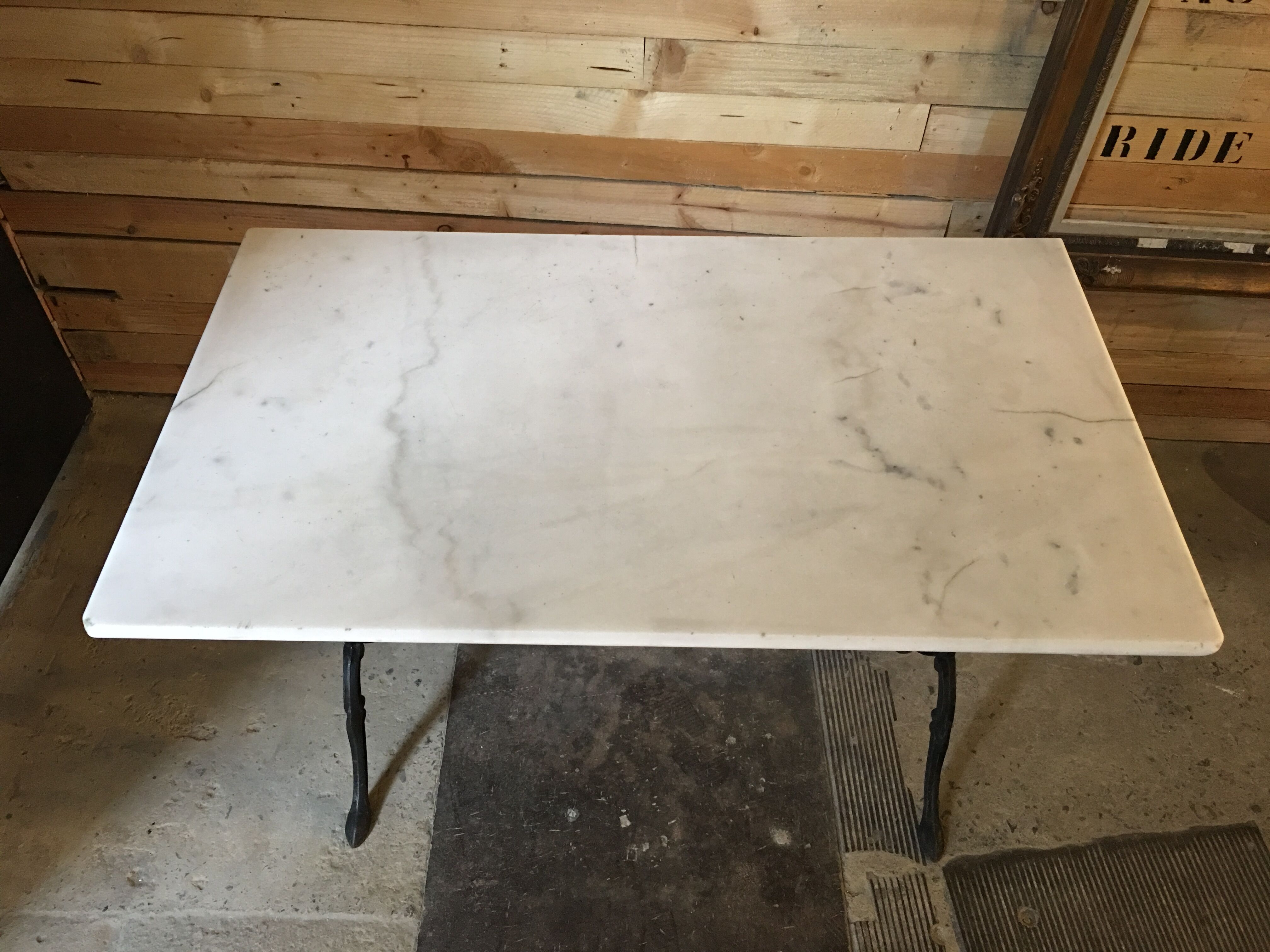Bistro marble table