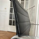 Chaise de bureau Eames Vitra EA118 en cuir