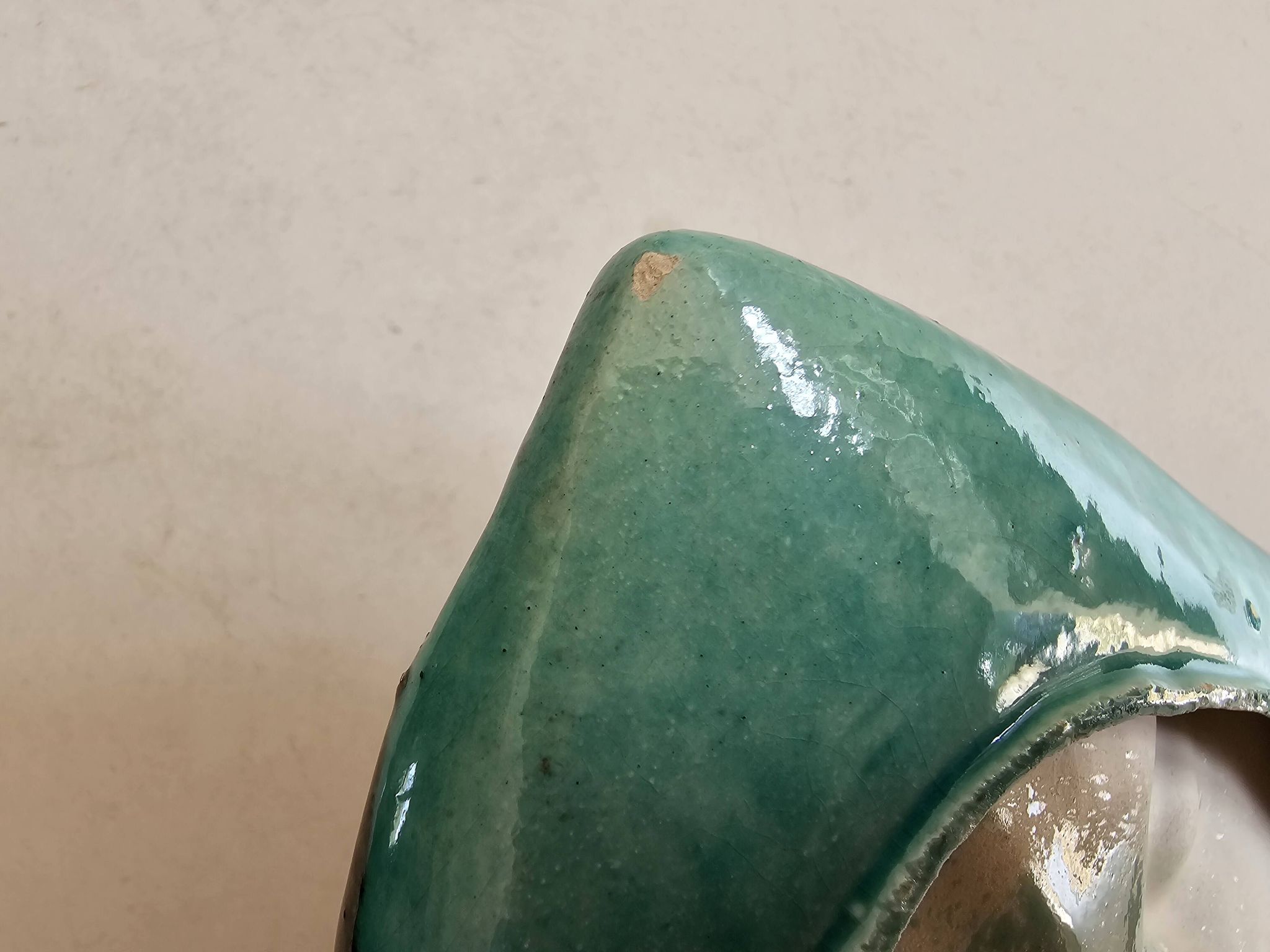 Leaf-shaped ceramic bowl by Dejardin - N Tréca Douai