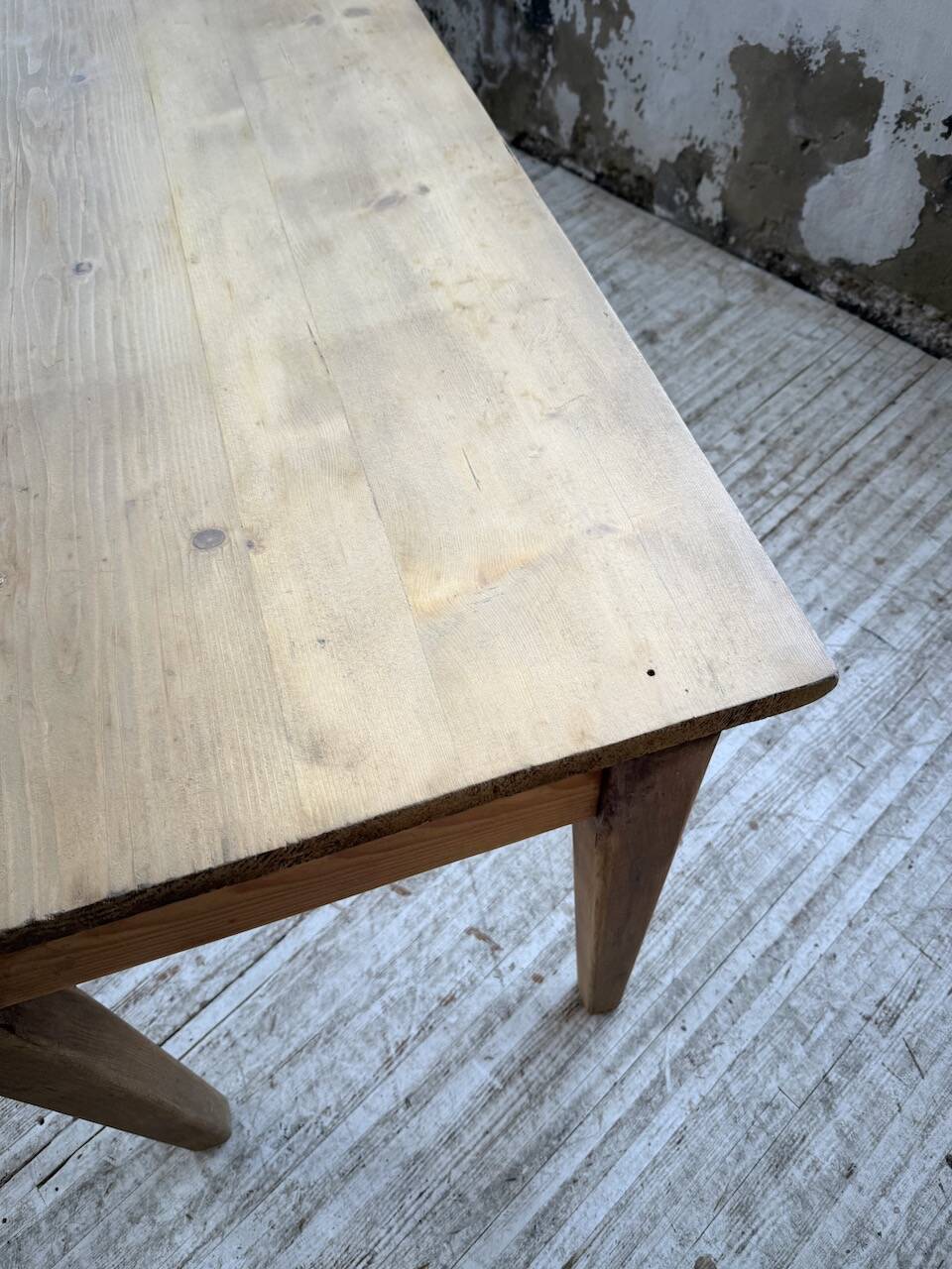 Table de ferme en pin et chêne