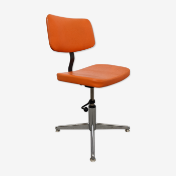 Swivel office chair from the 60s/70s