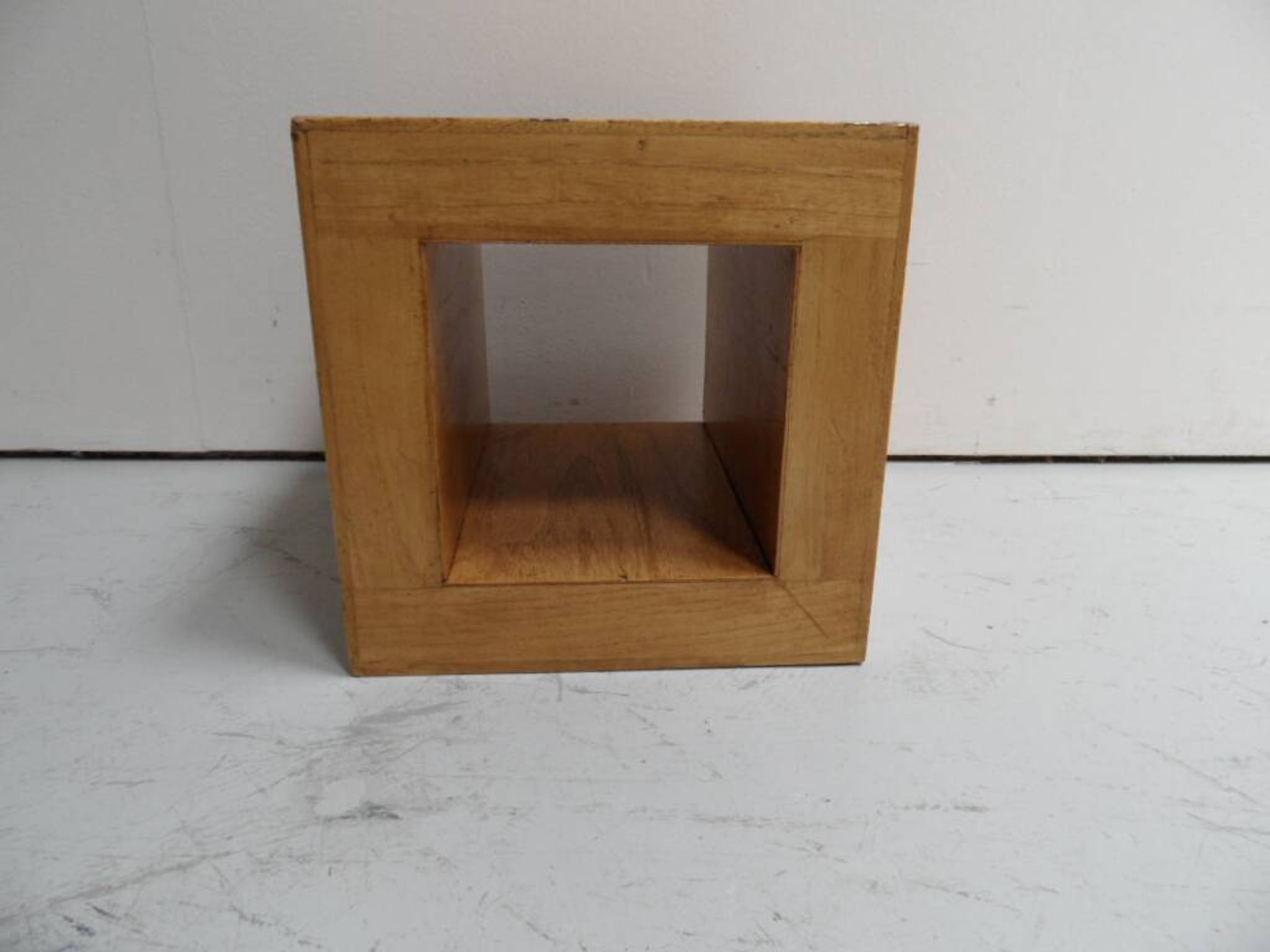 Tables basses cubiques, années 1960