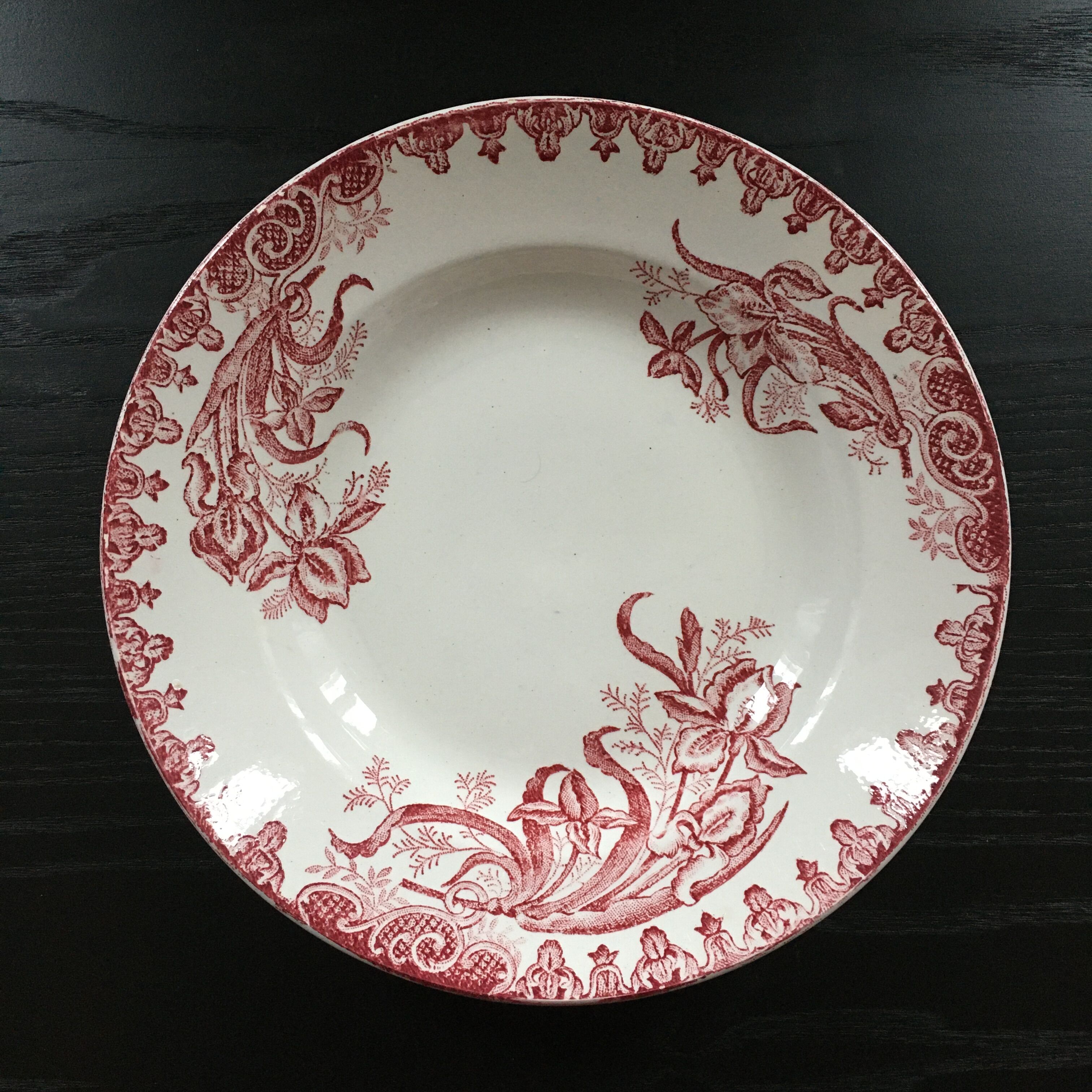 Plate Iron Land Sainte Amandinoise