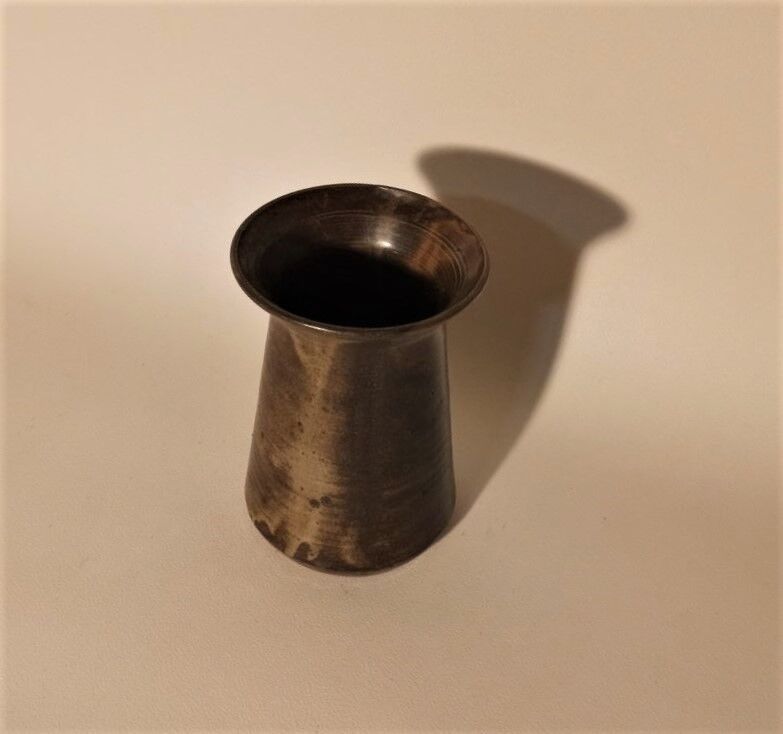 Sandstone vase 70s height 18.5 cm