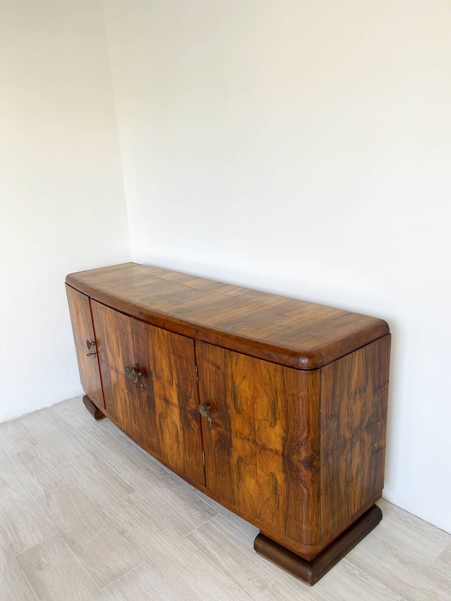 Impressionnant buffet Art déco italien des années 1920/1930