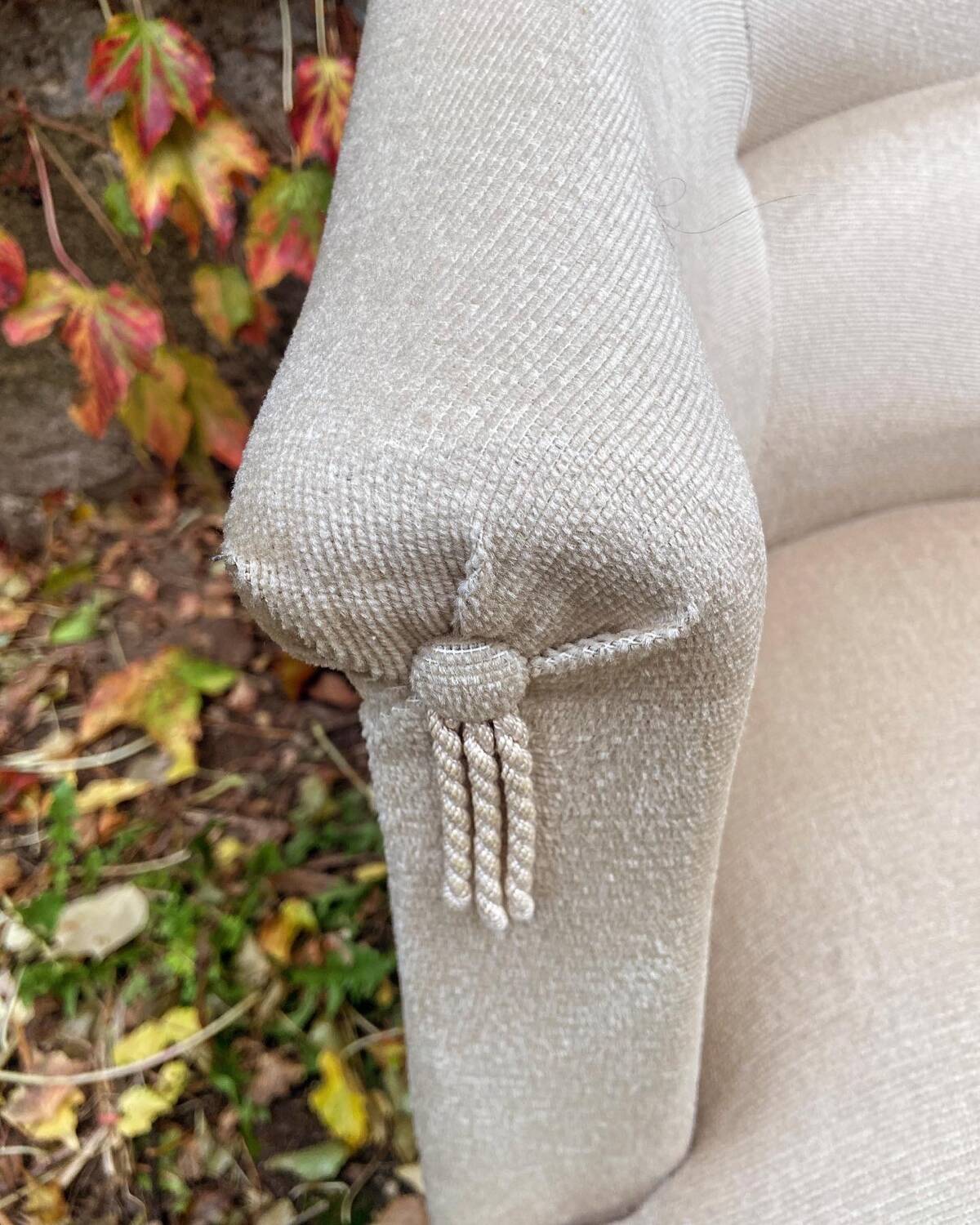 Old toad armchair in beige velvet