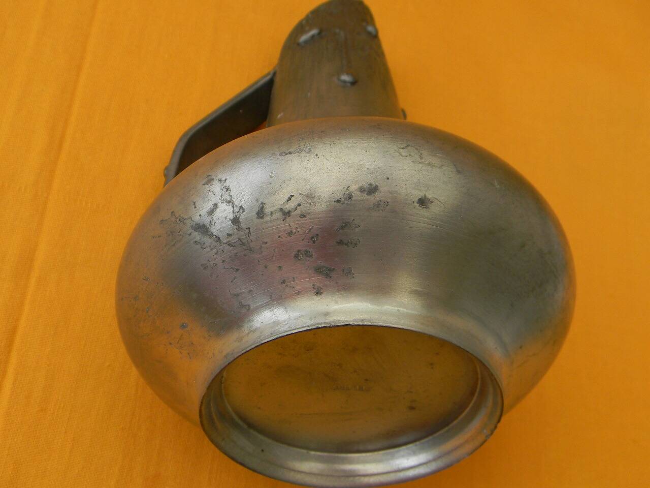 Small art deco pewter vase signed peltro.