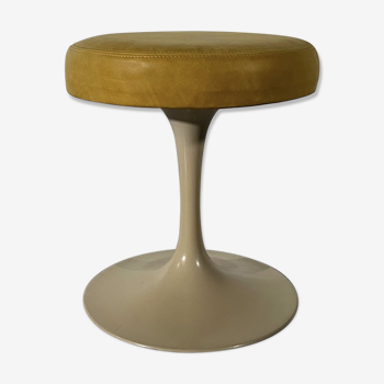 Eero Saarinen tulip stool for Knoll International