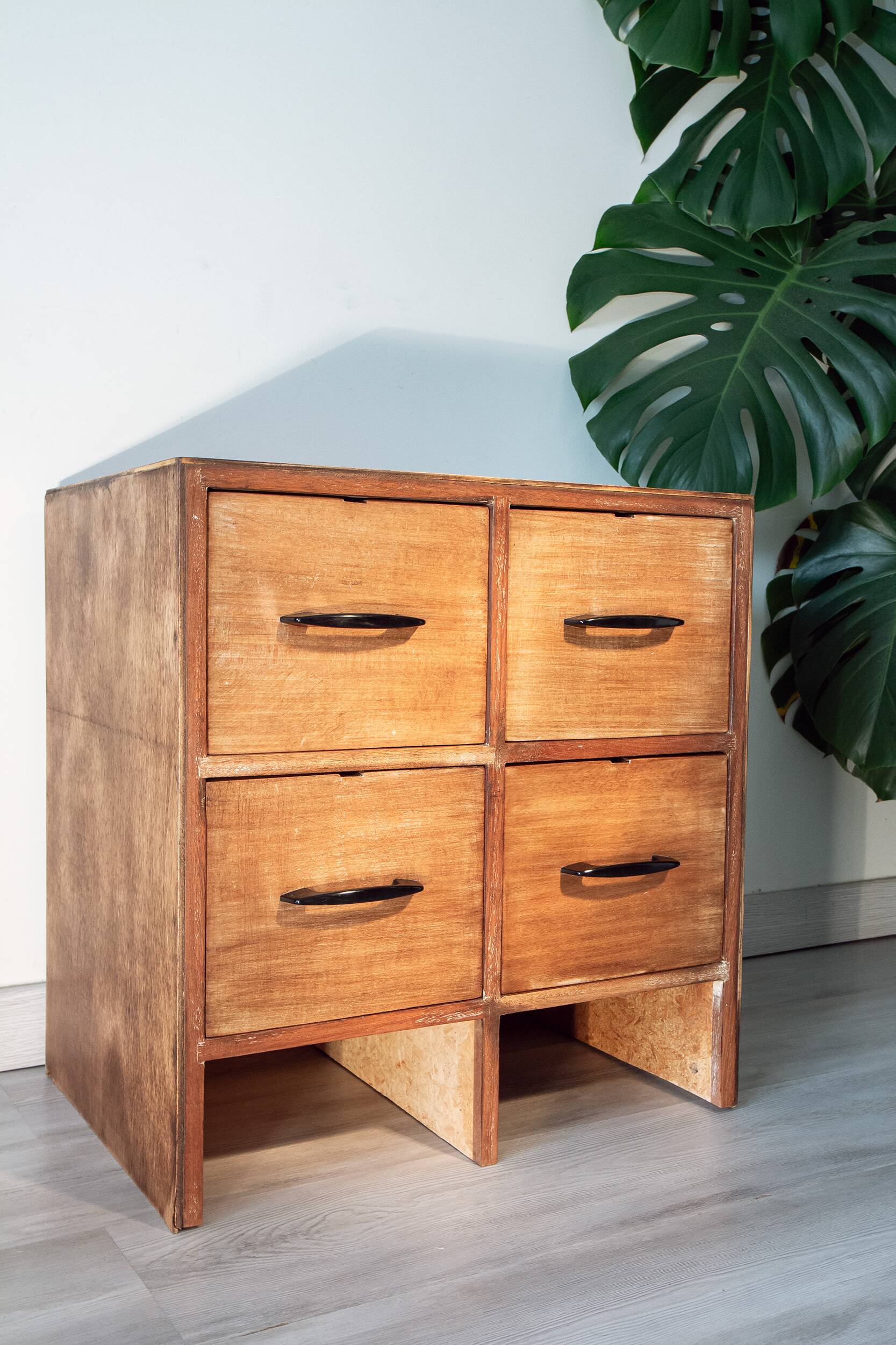 Wooden trade furniture with 4 drawers, 1960s