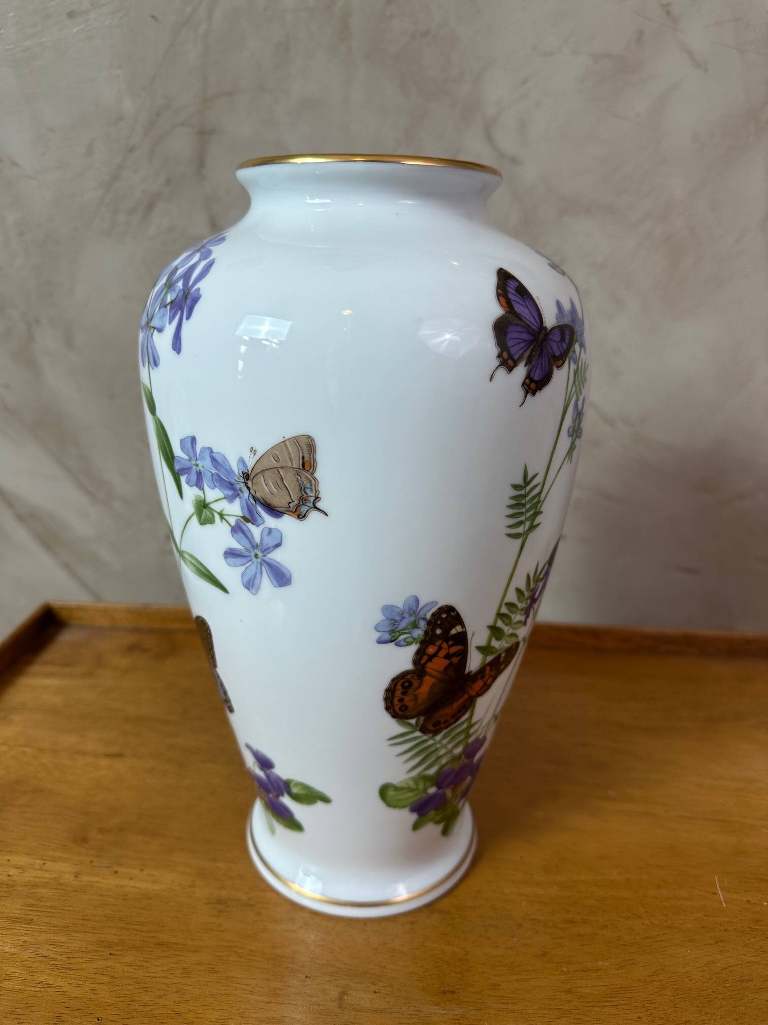 Porcelain vase