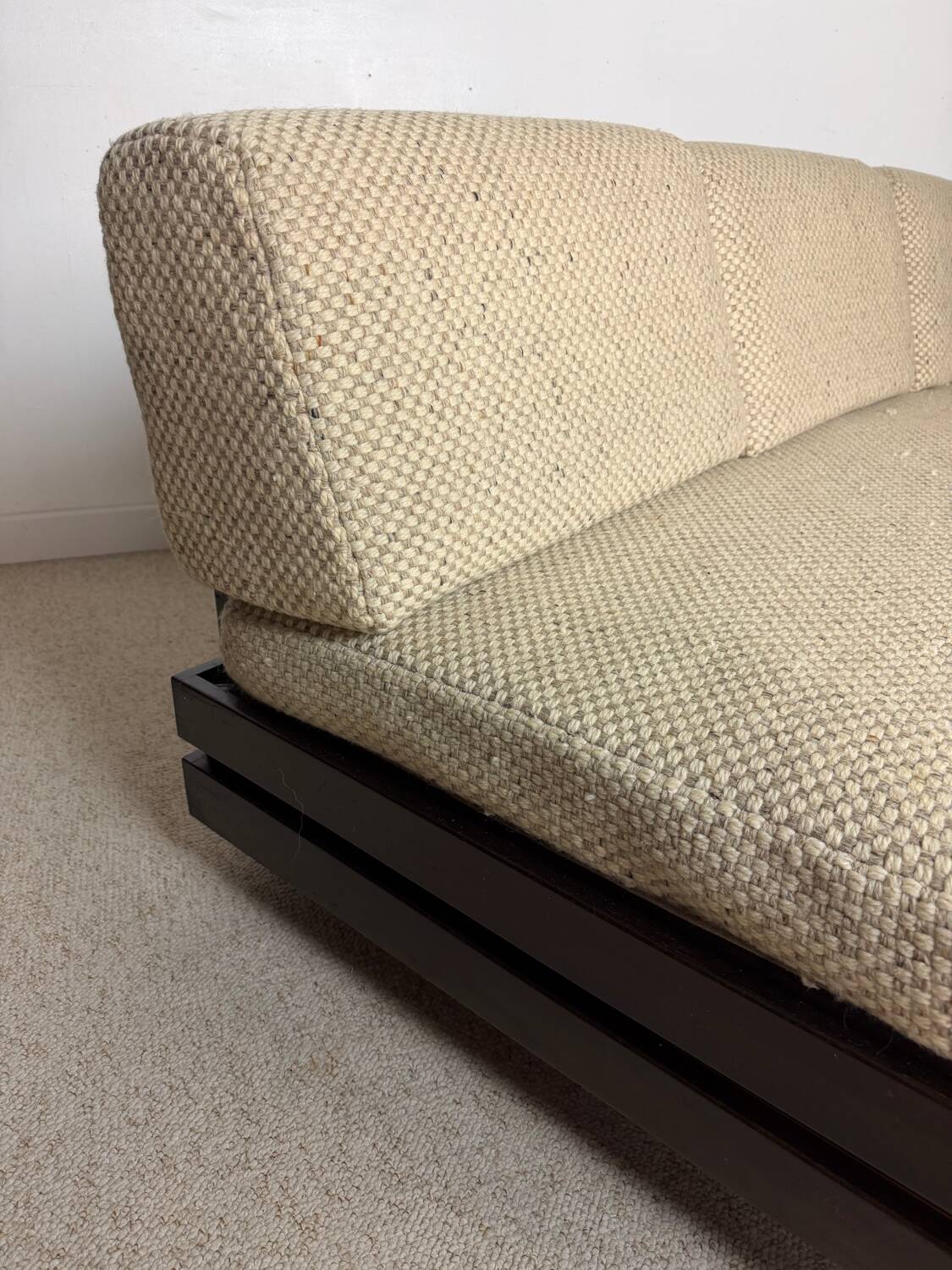 Brutalist 3-seater bench – Regain spirit – France, 1970s