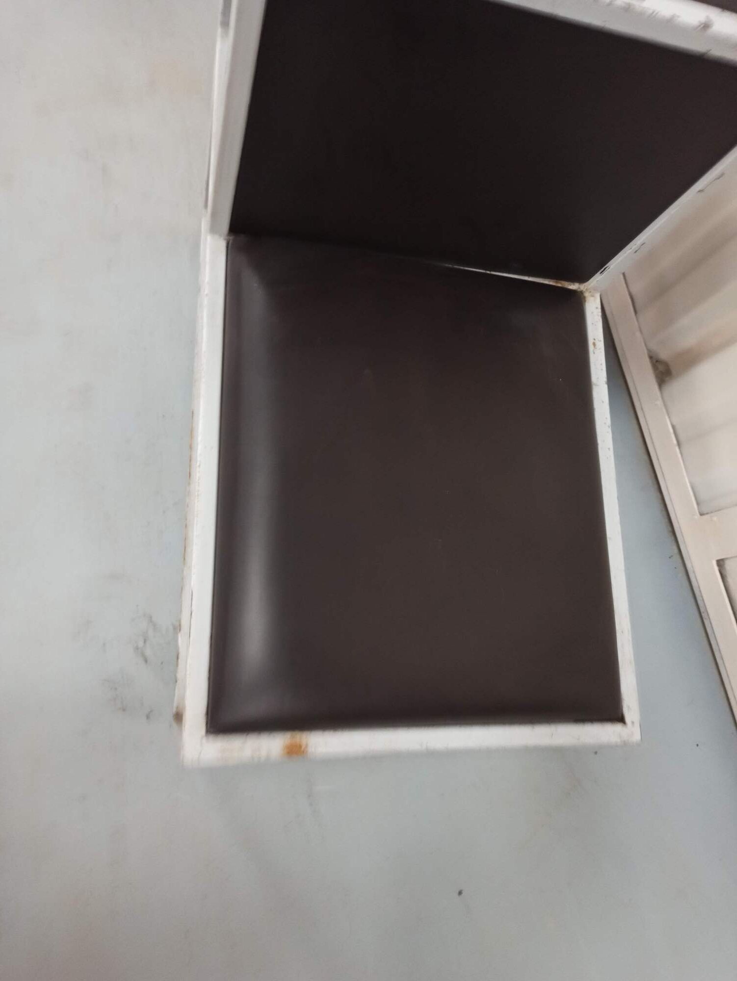 Professional furniture shoe store stool seat chair skai and iron