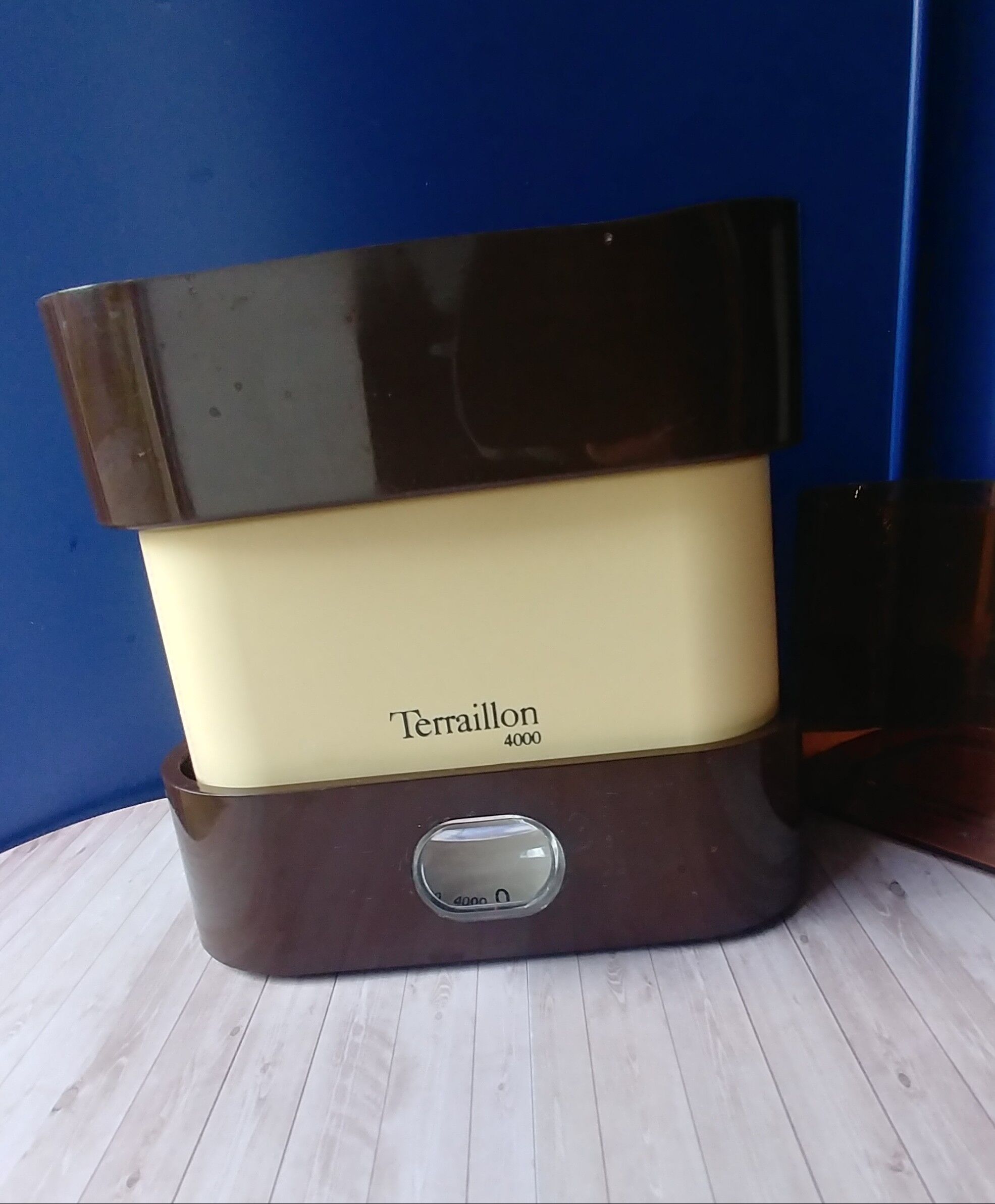 Kitchen scale vintage Terraillon 4000 color brown and beige complete, 70s