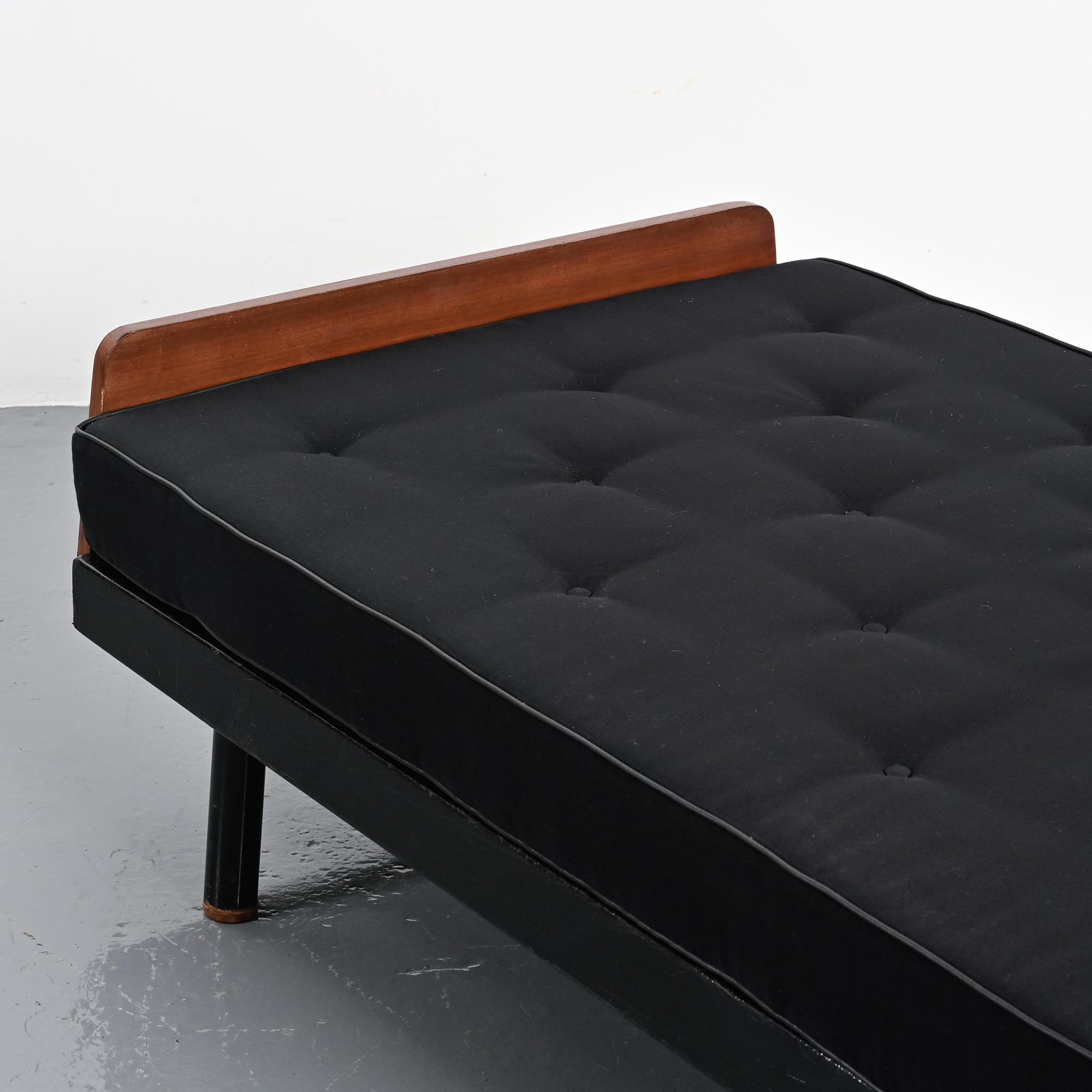 Lit SCAL par Jean Prouvé, circa 1955