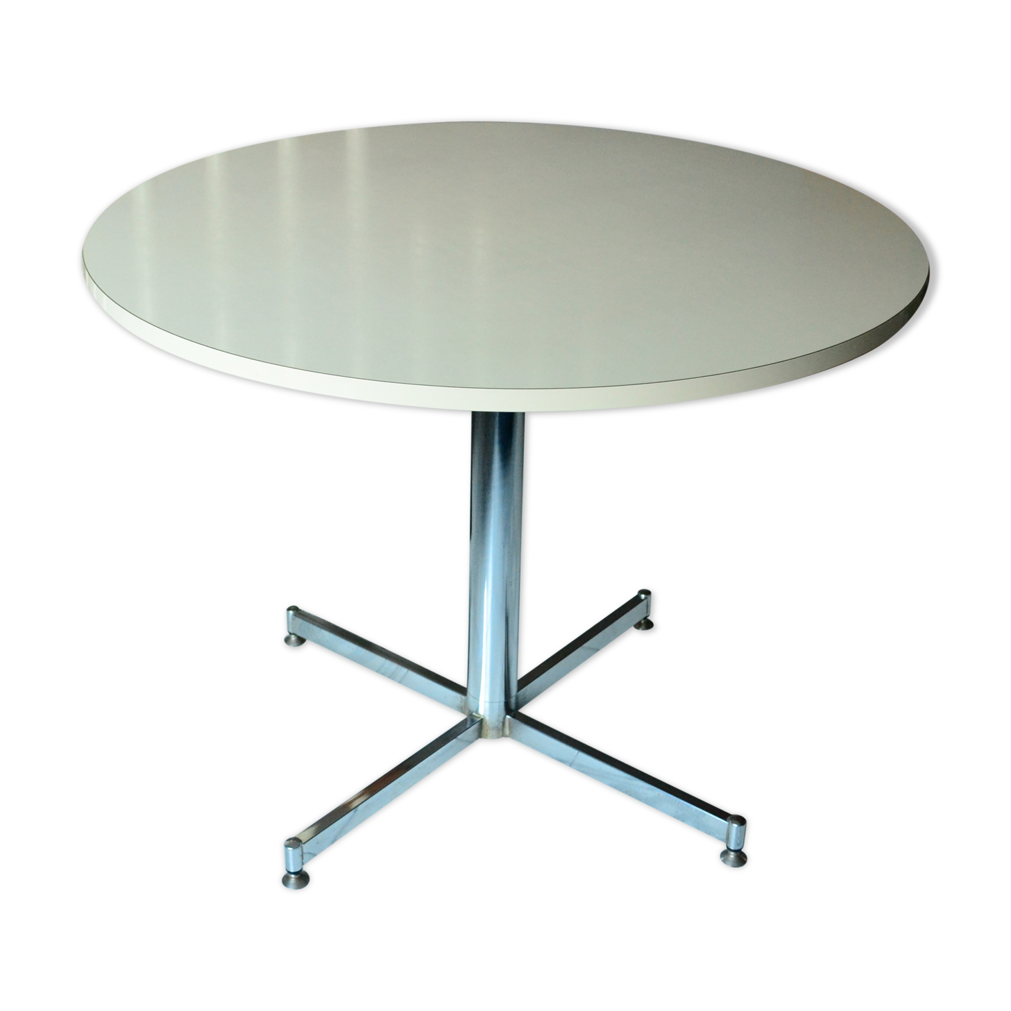 Formica roundtable 60/70