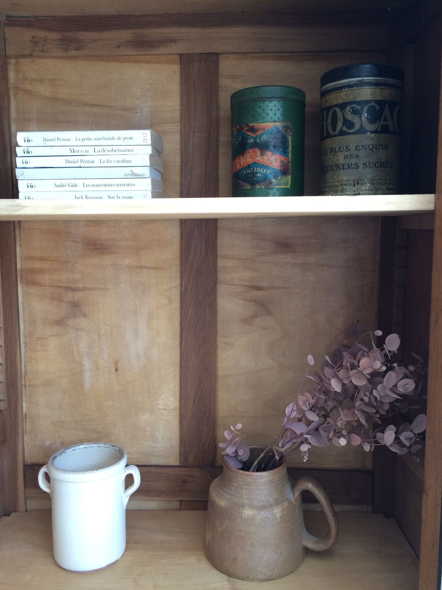 Art Deco glass cabinet