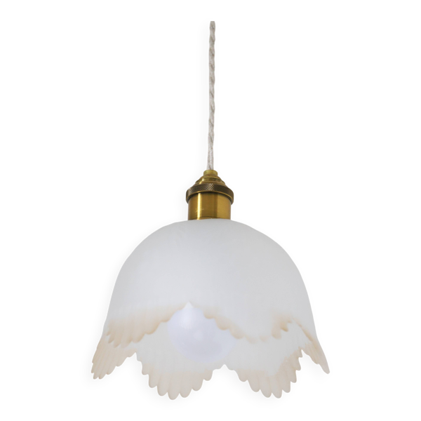 Suspension en verre dépoli avec motifs floraux et bord ondulé — Beyit