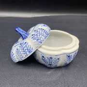 Chinese covered pot, box, jewelry box, pumpkin, white porcelain, China blue plant decor