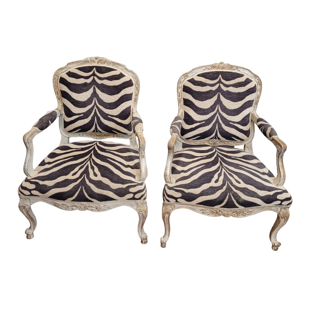 Pair of armchairs, carved and polychrome wood, printed zebra tapestry, Louis XV, circa 1790 – France