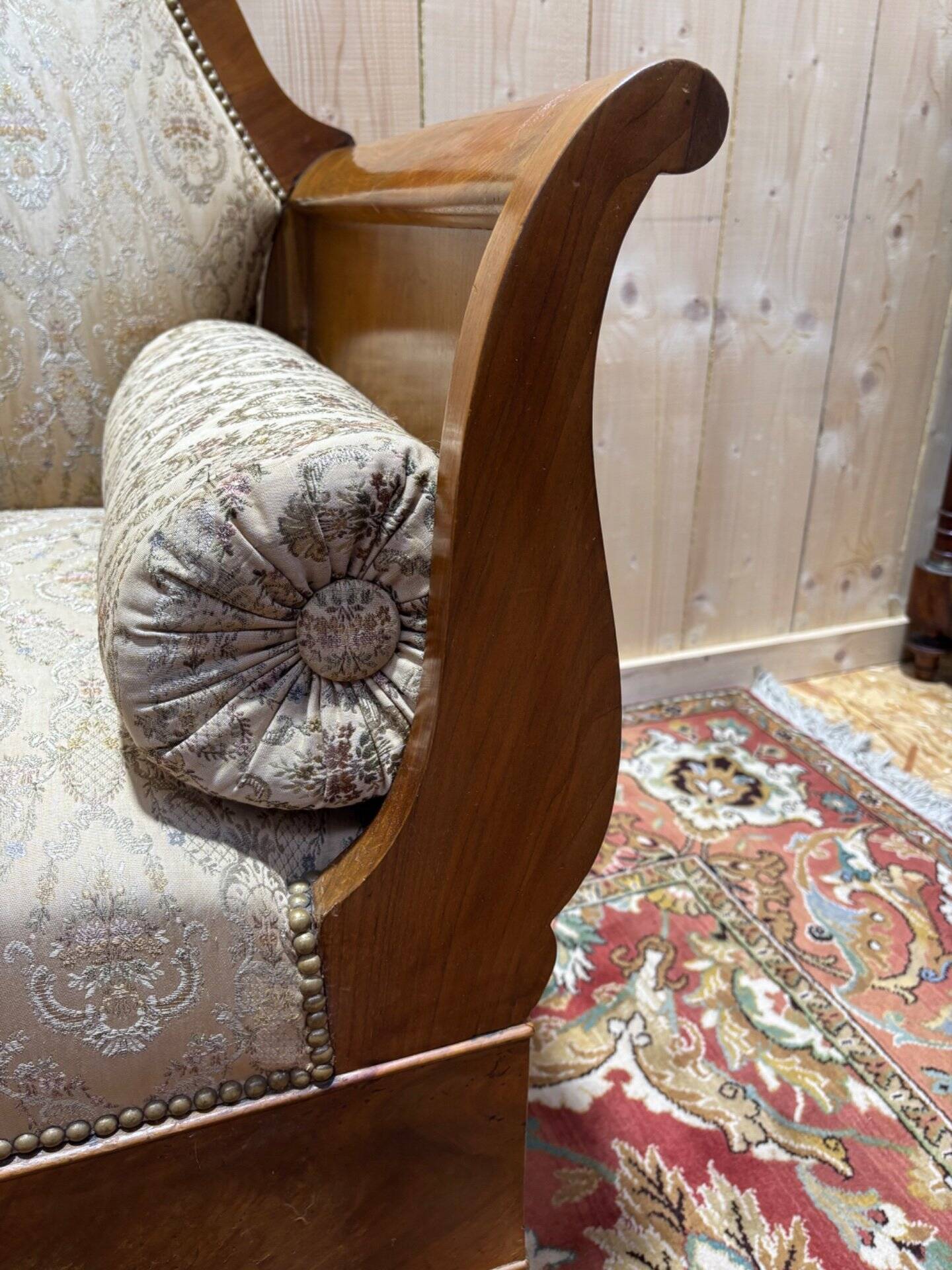 Banquette à crosses de style Louis Philippe