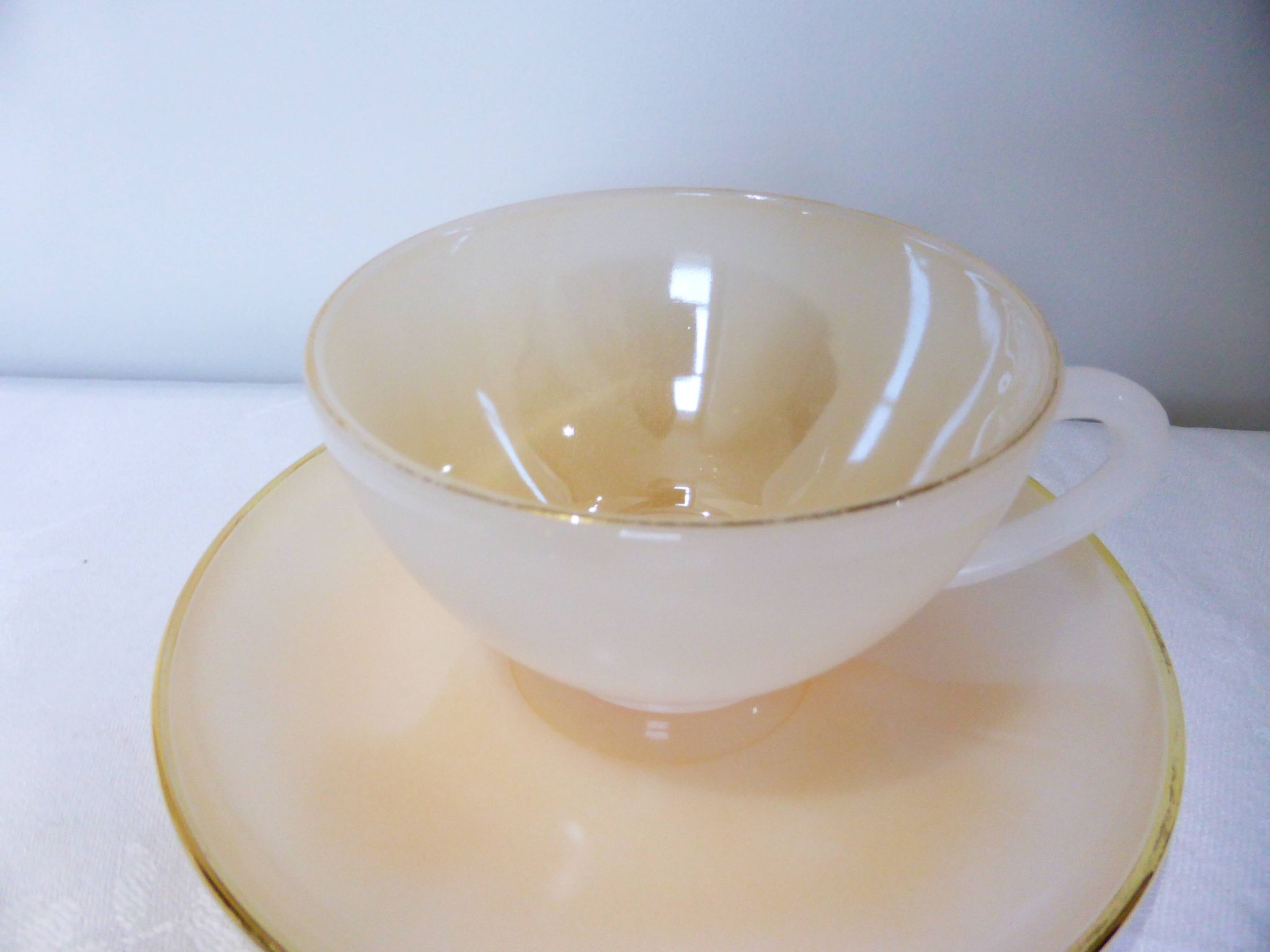 3 vintage Harlequin 211291 tea or chocolate cups and saucers.