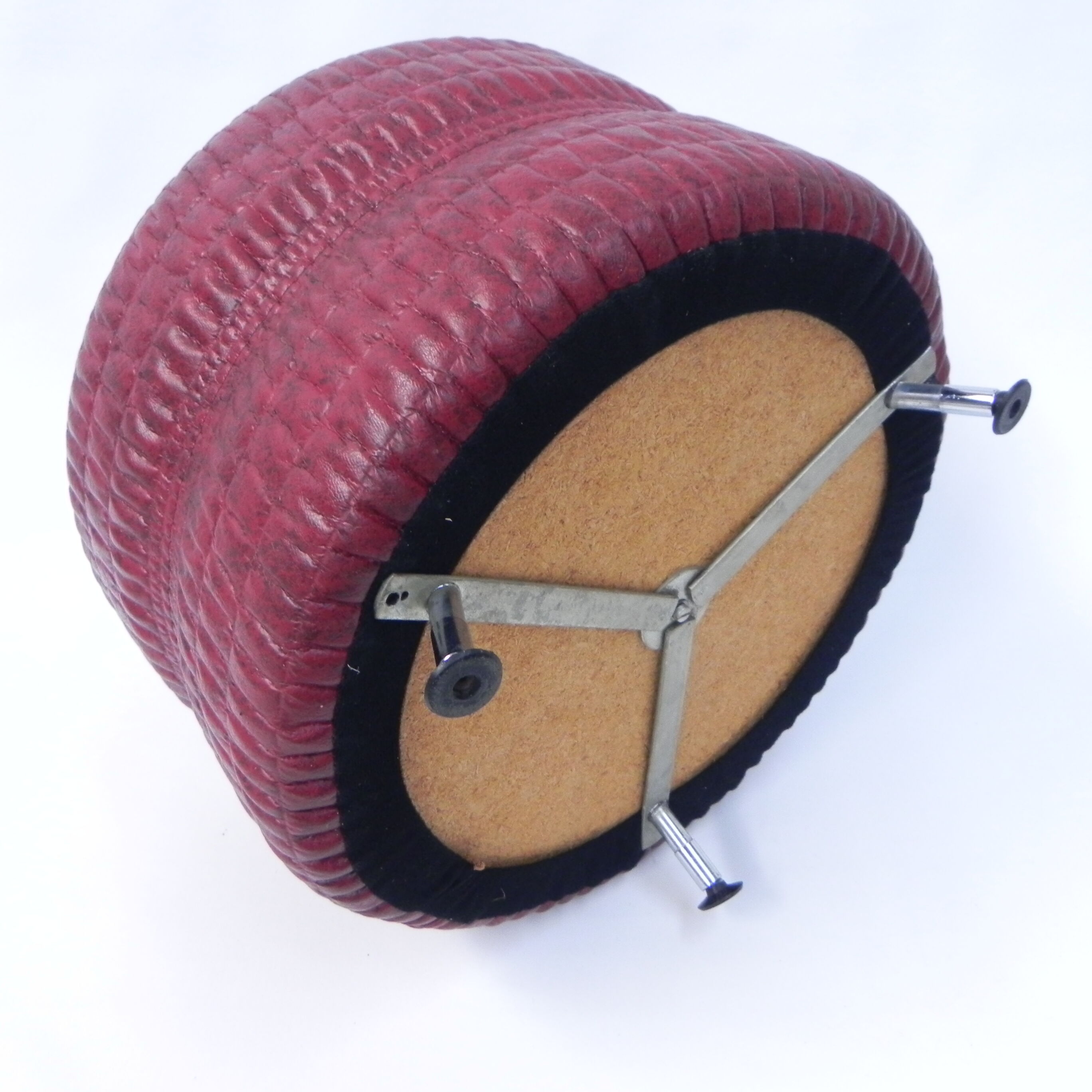 Vintage pouf on 3 legs