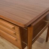 Mid-Century Teak Desk by I.B Kofod-Larsen for Seffle Möbelfabrik, Sweden, 1950s