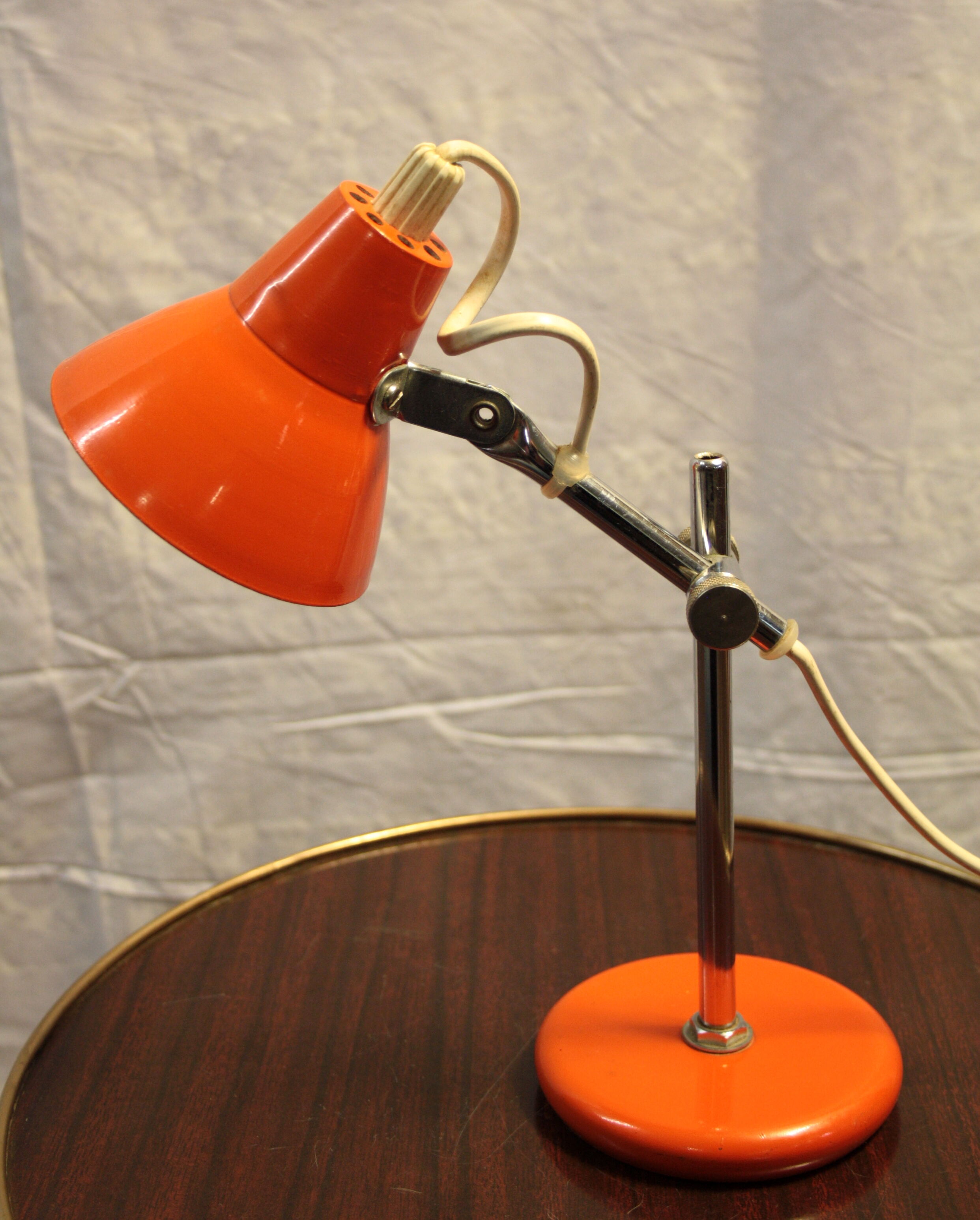Articulated lamp vintage orange