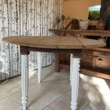 Revamped round butterfly table