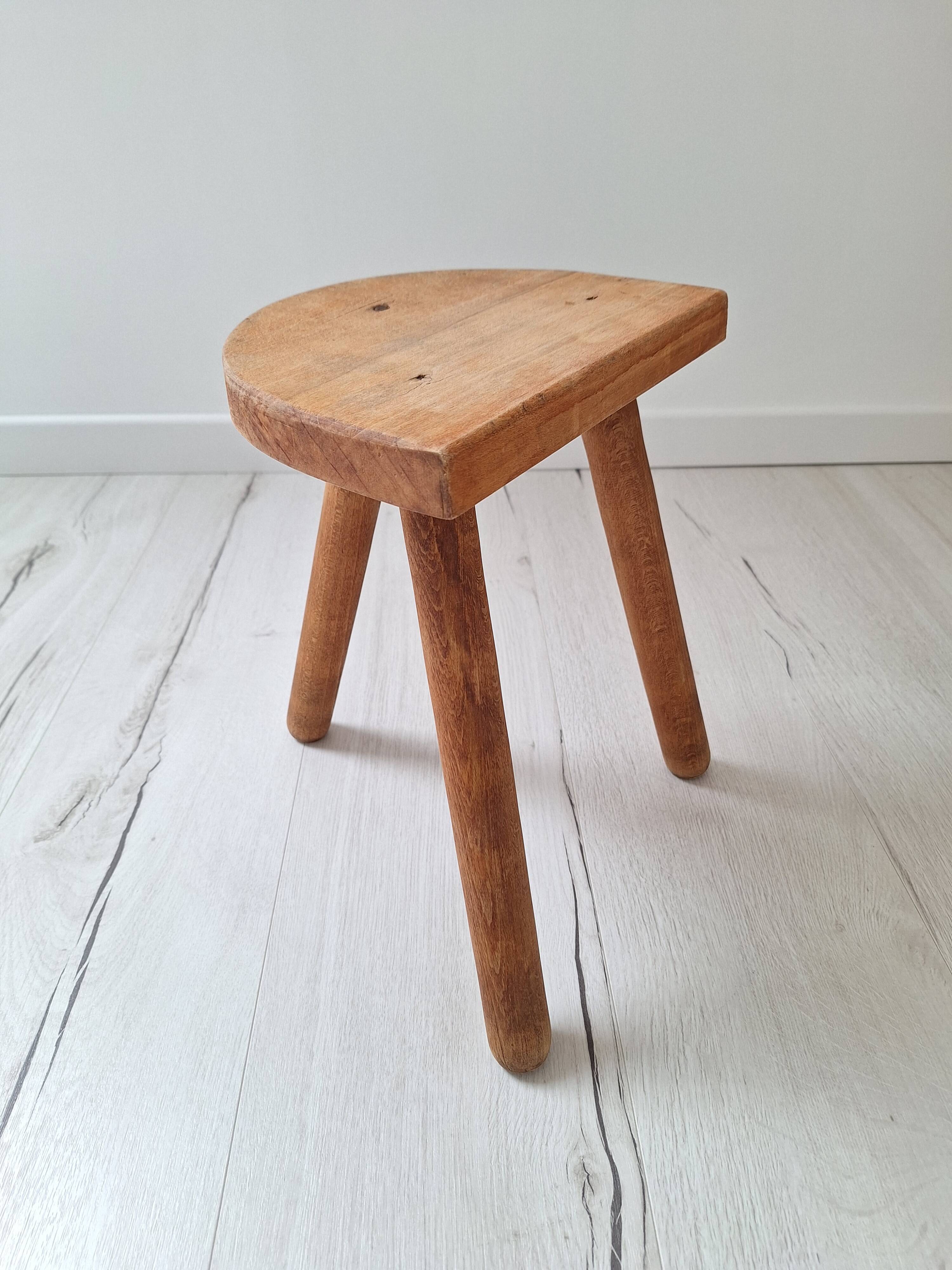 Tripod stool / Milking stool