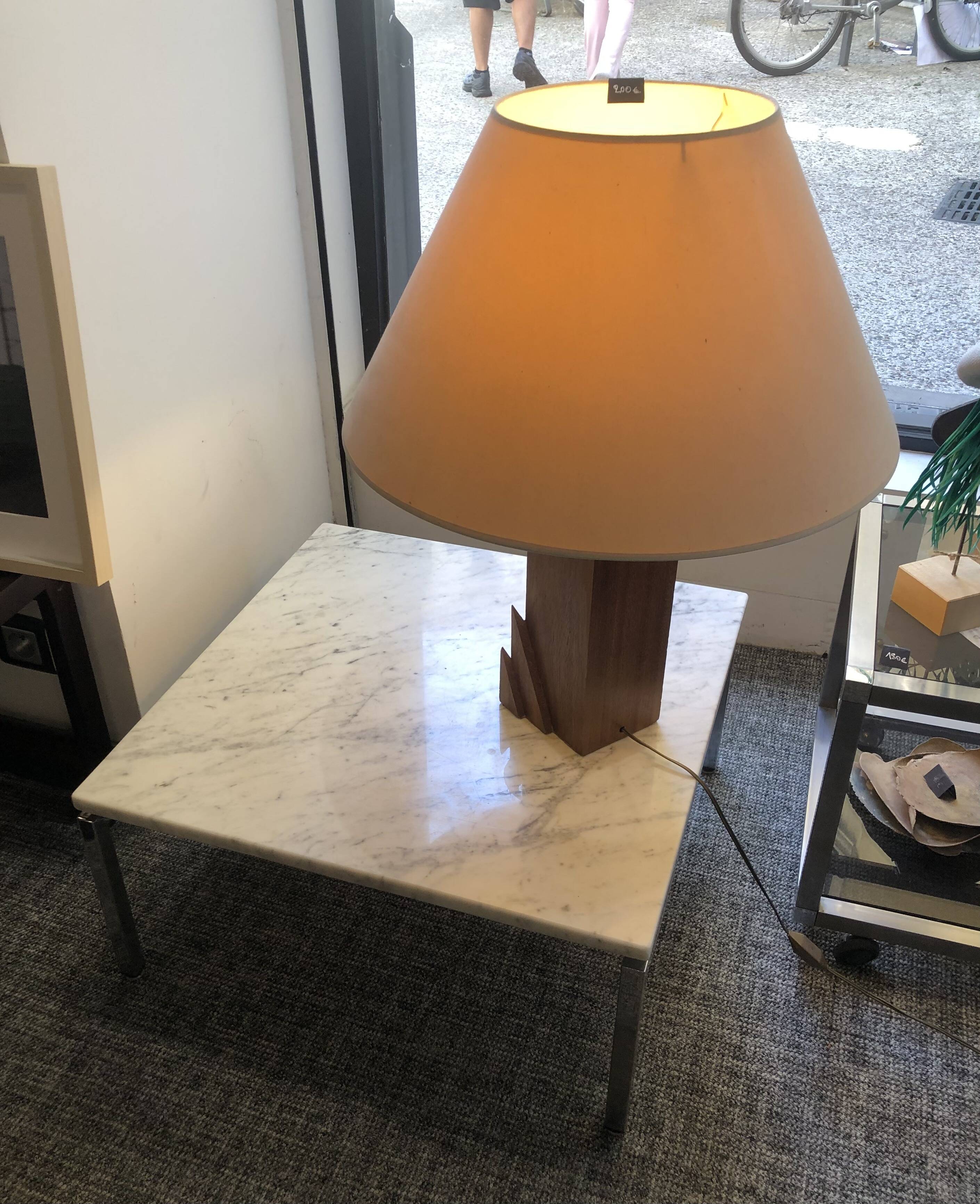 Table basse en marbre et chrome