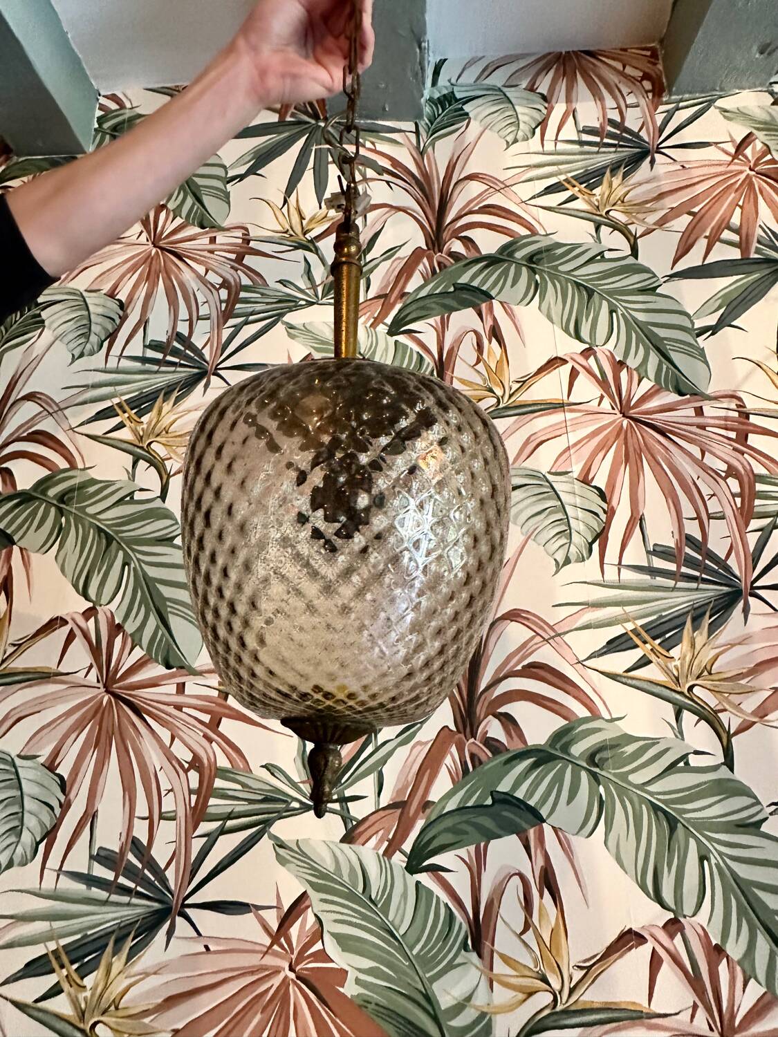 Diamond tip ball chandelier