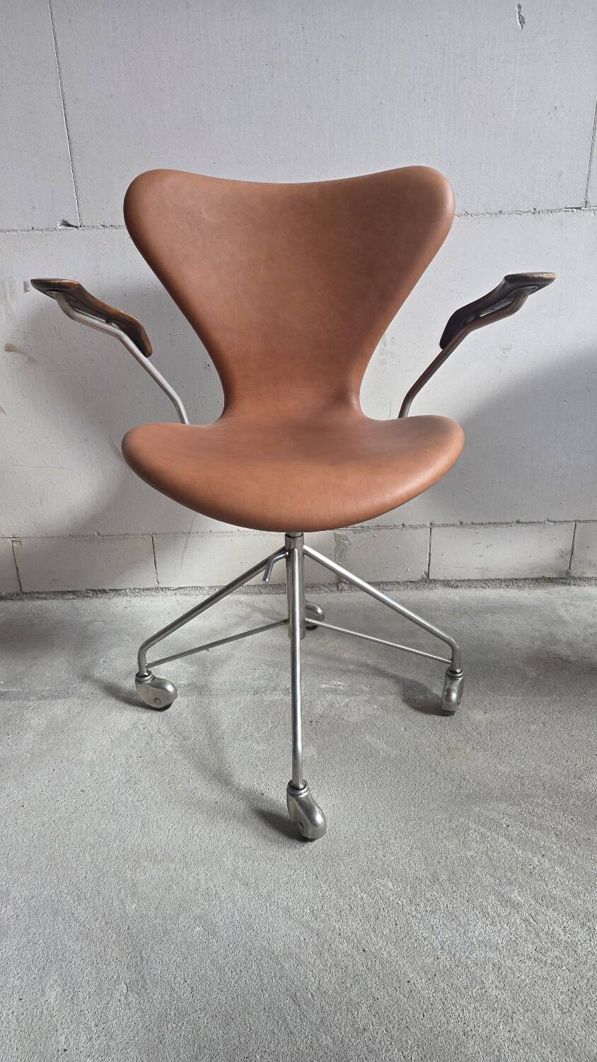 Chaise de bureau Arne Jacobsen 3217 Fritz Hansen