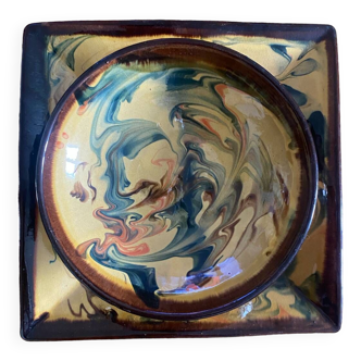 Ceramic dishes