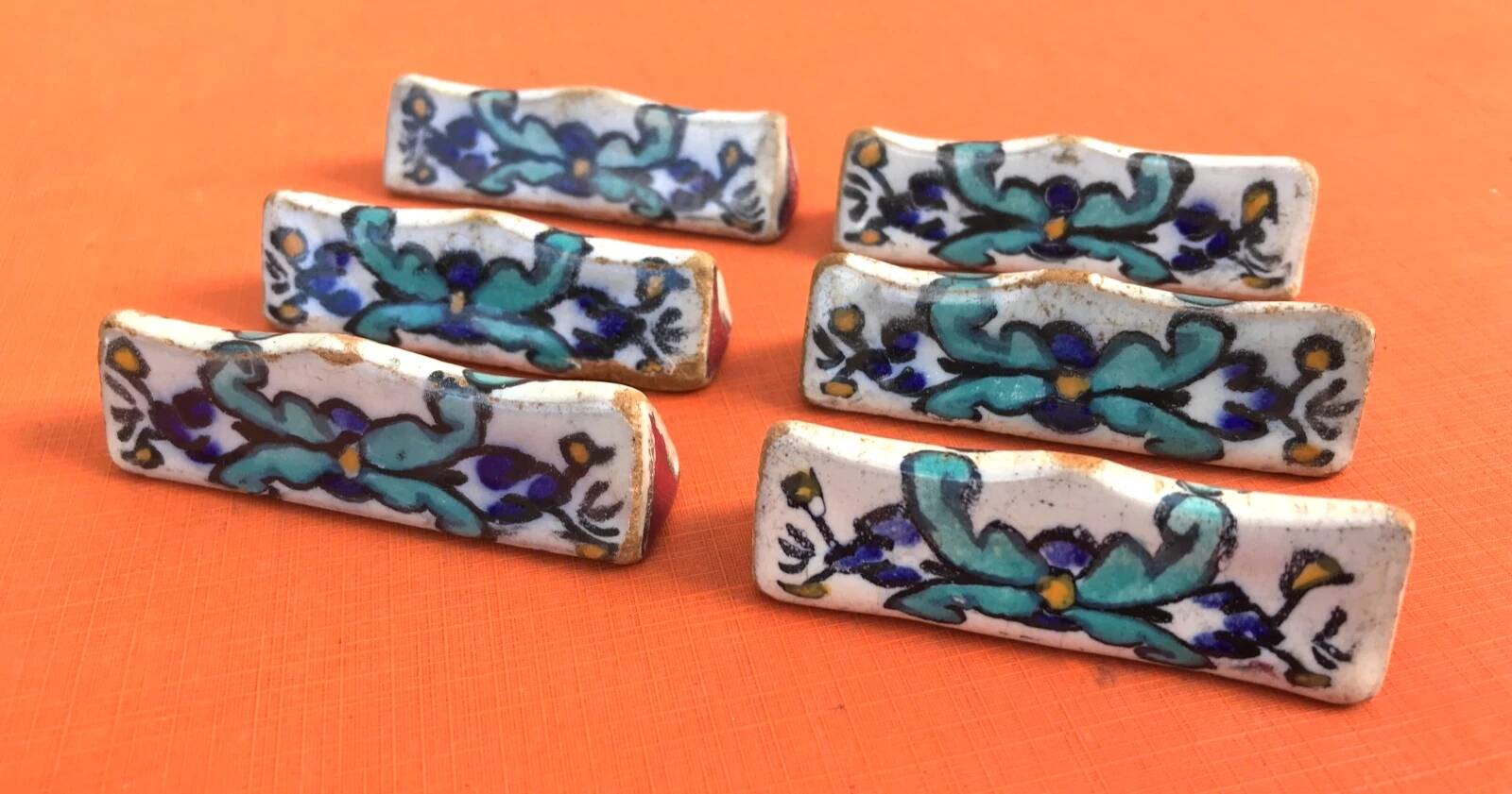 6 glazed ceramic knife rests from Nabeul, Atelier el-Kharraz.